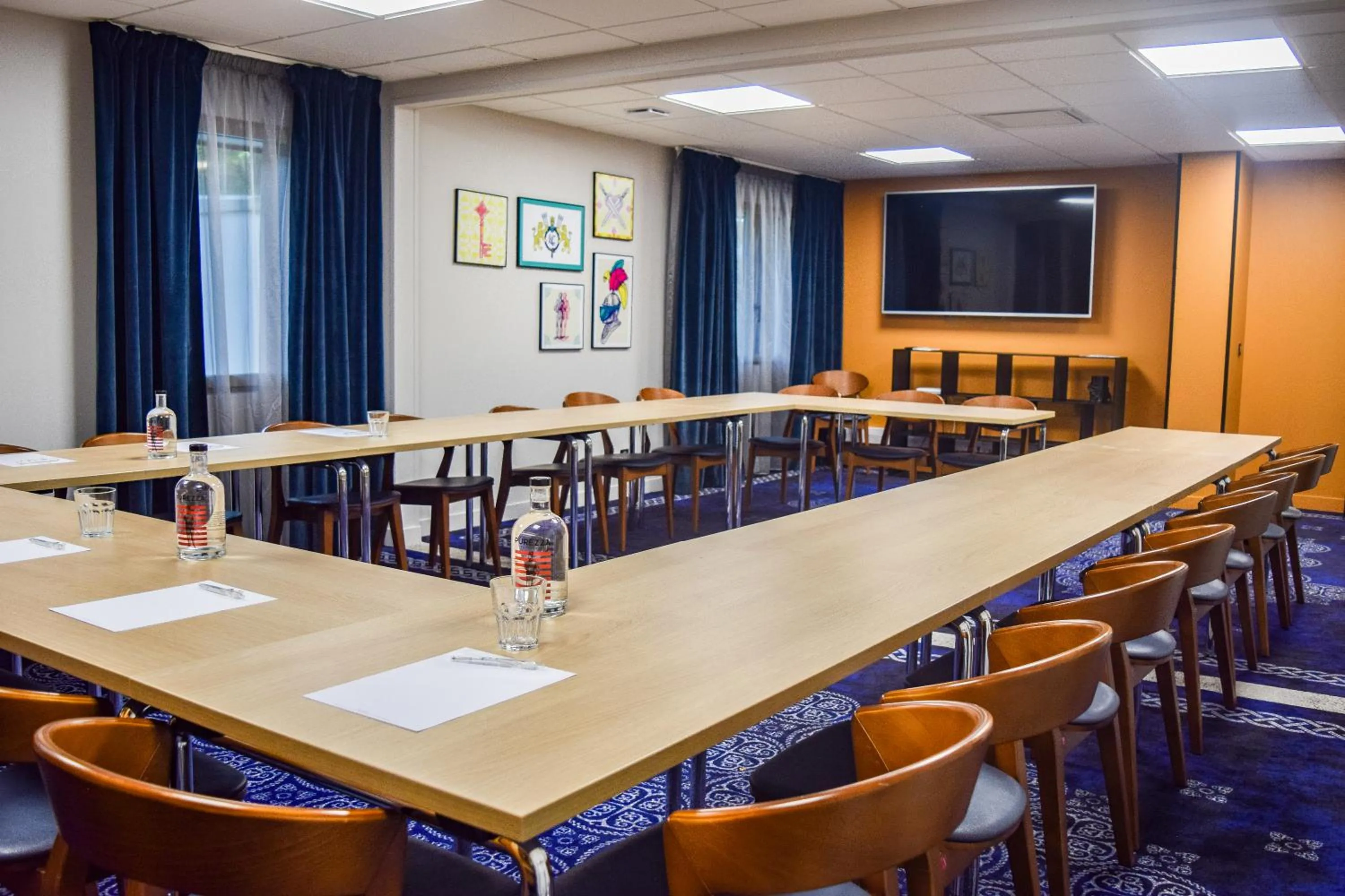 Meeting/conference room in Best Western Plus Le Conquerant Rouen Nord