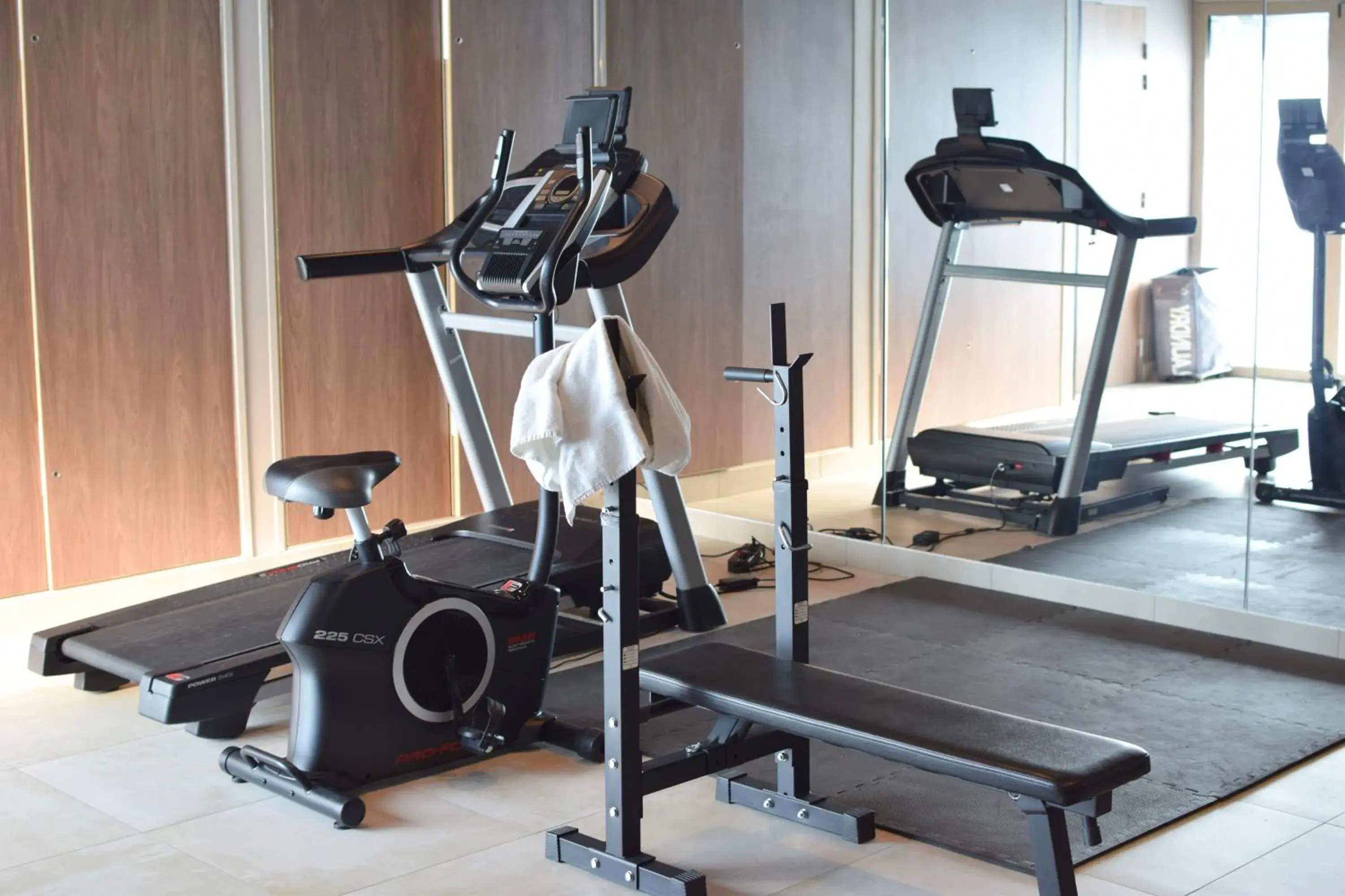 Fitness centre/facilities in Best Western Plus Le Conquerant Rouen Nord Fitness centre/facilities in Best Western Plus Le Conquerant Rouen Nord