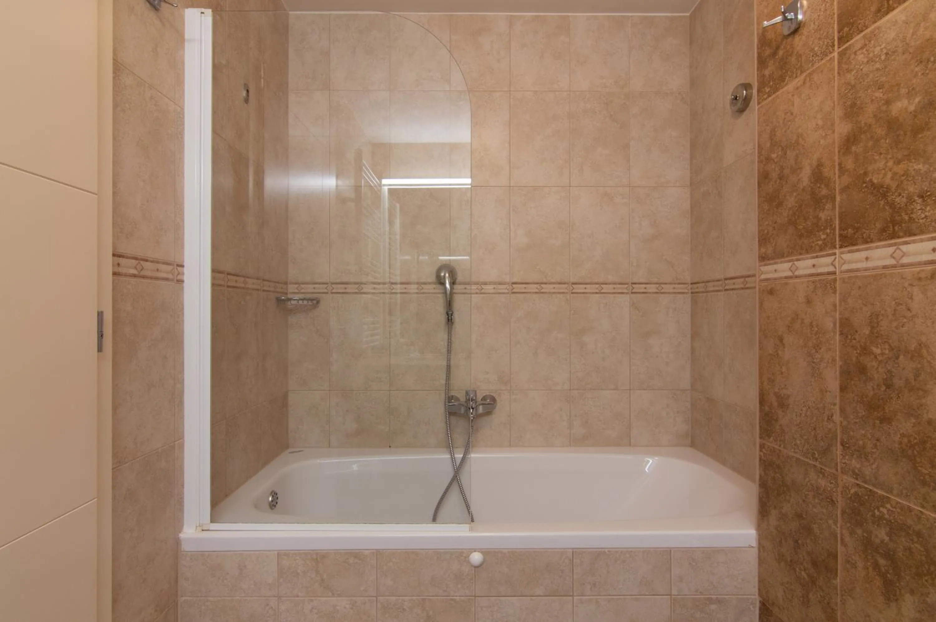 Shower in Residence Marina Garbin Apartment