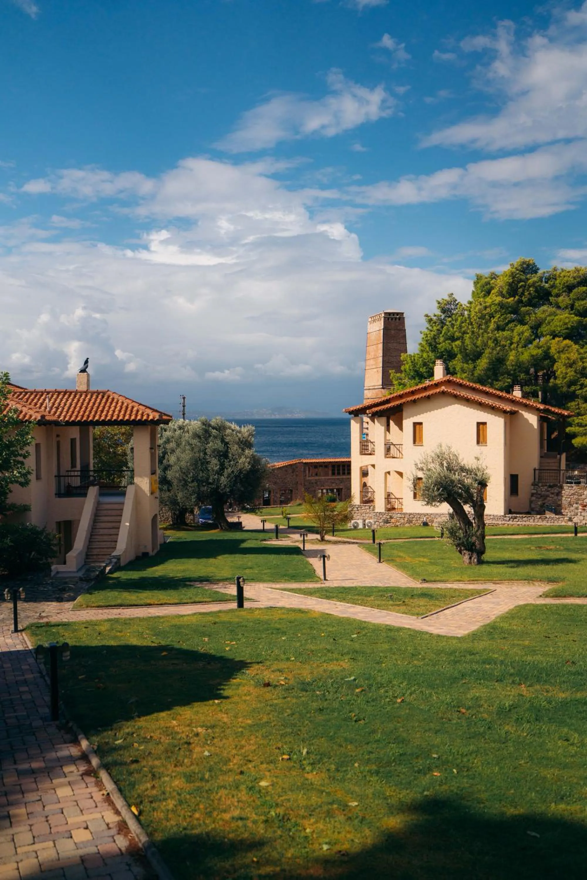 Property building in Kaminos Evia