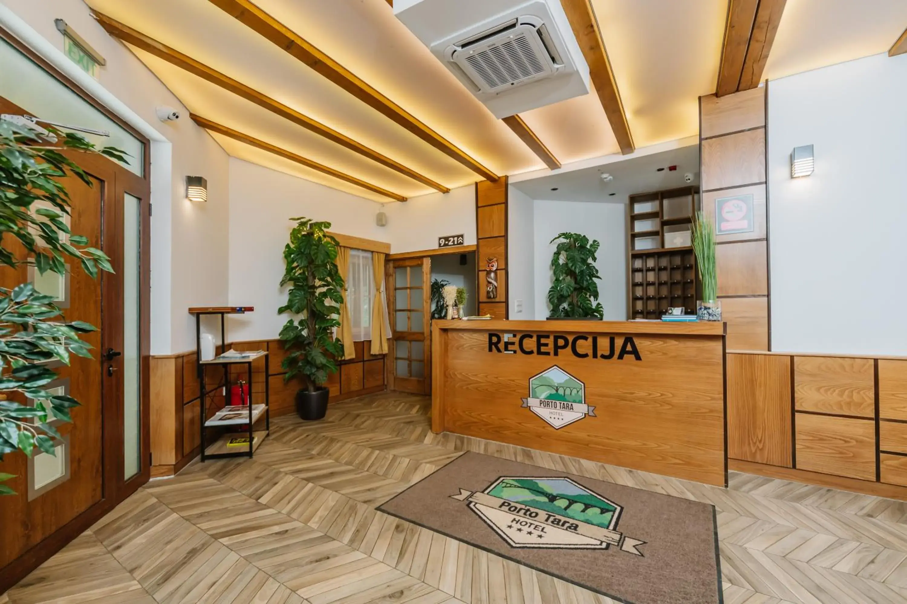 Lobby or reception in Hotel Porto Tara Lobby or reception in Hotel Porto Tara