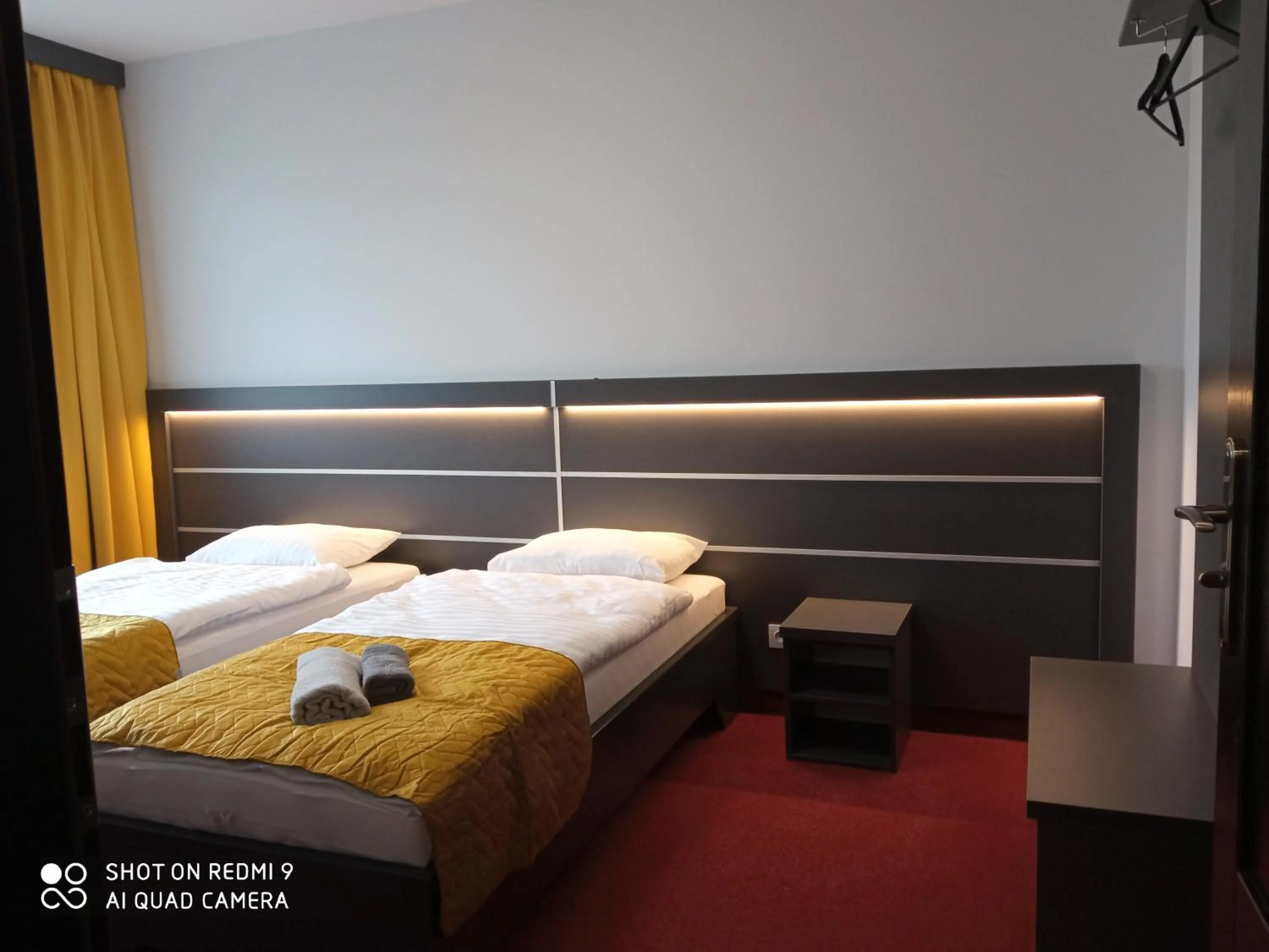 Photo of the whole room, Bed in HAVANA