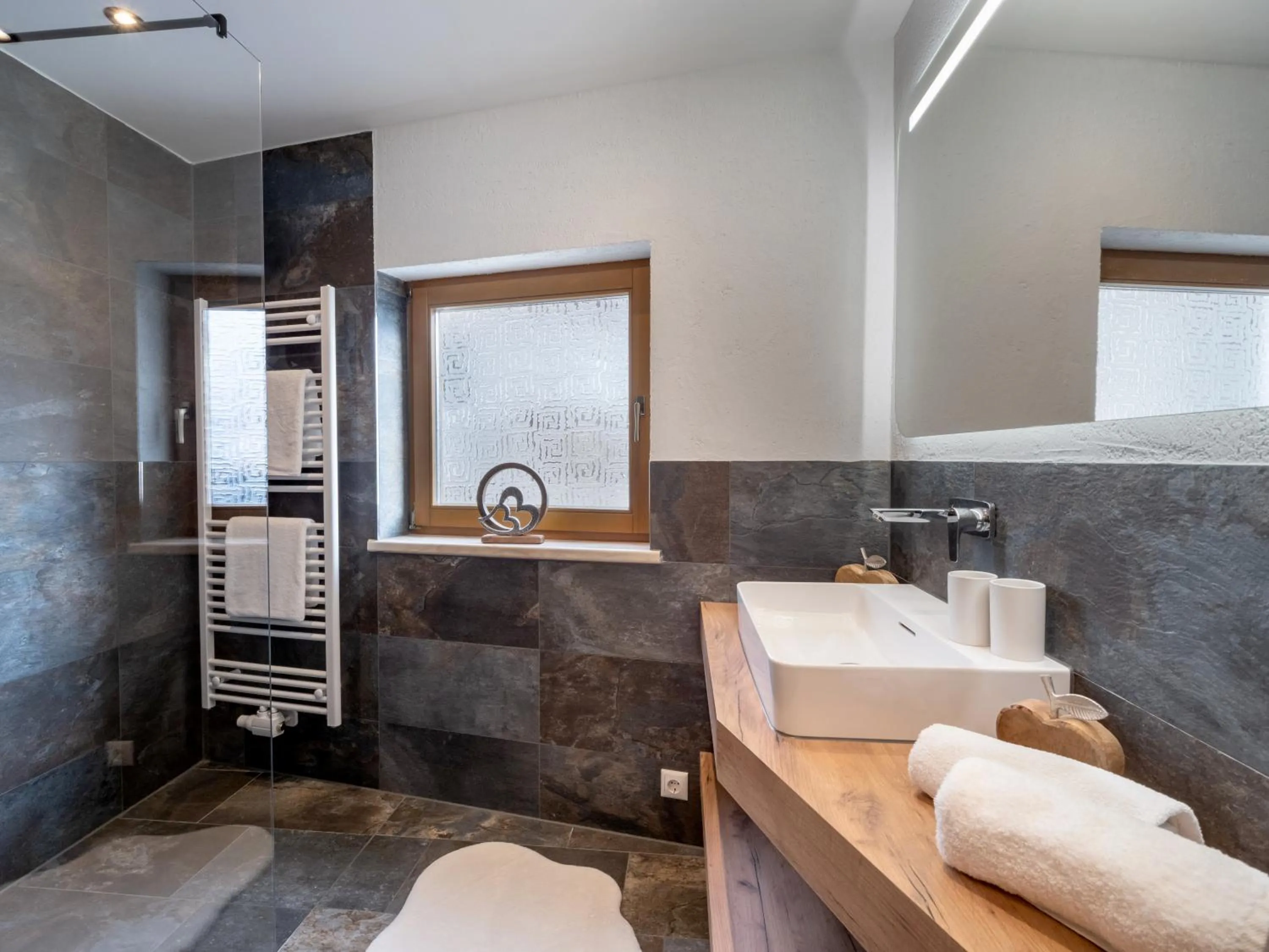 Shower in Sporthotel Tirolerhof