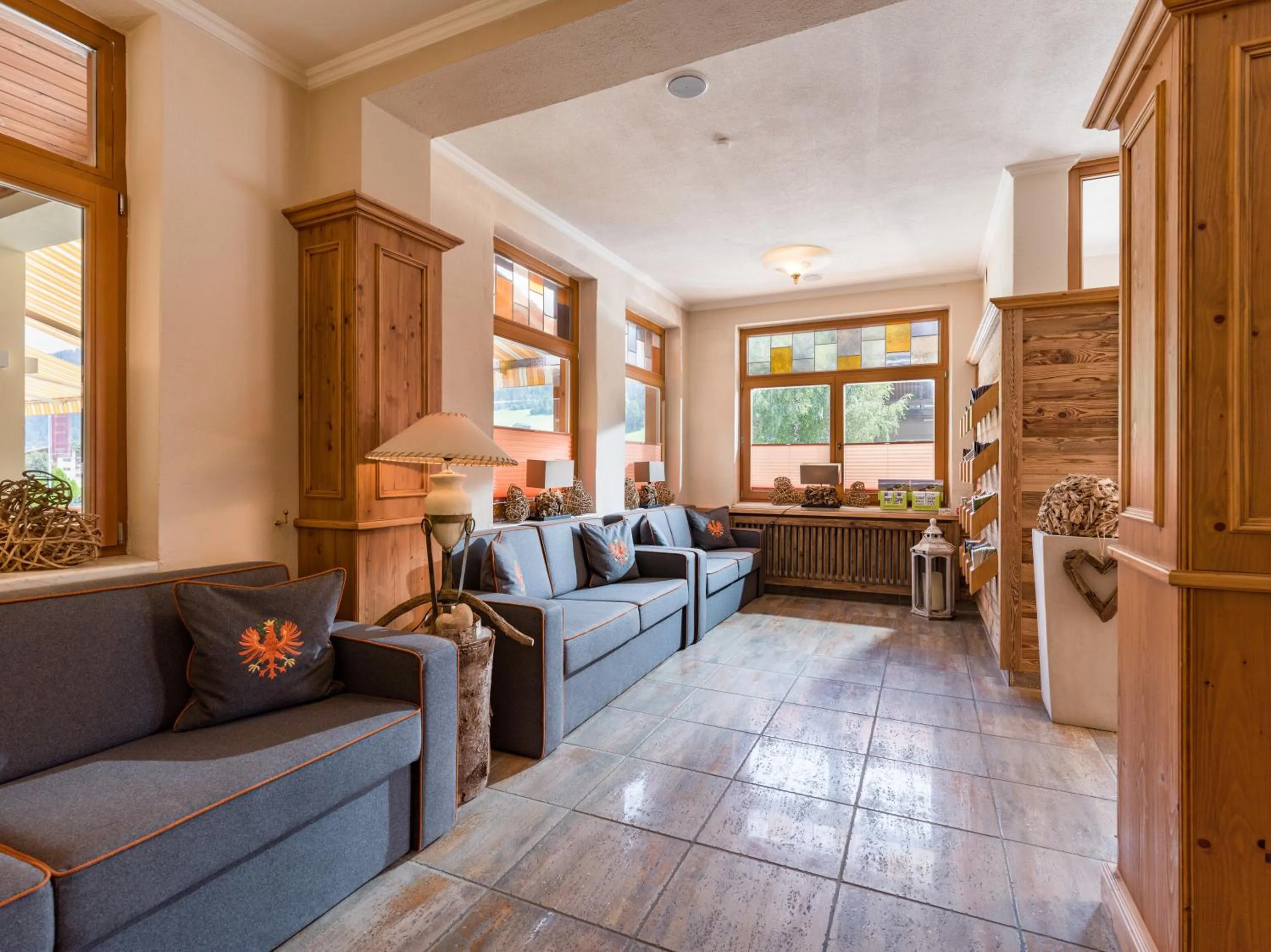 Lobby or reception in Sporthotel Tirolerhof