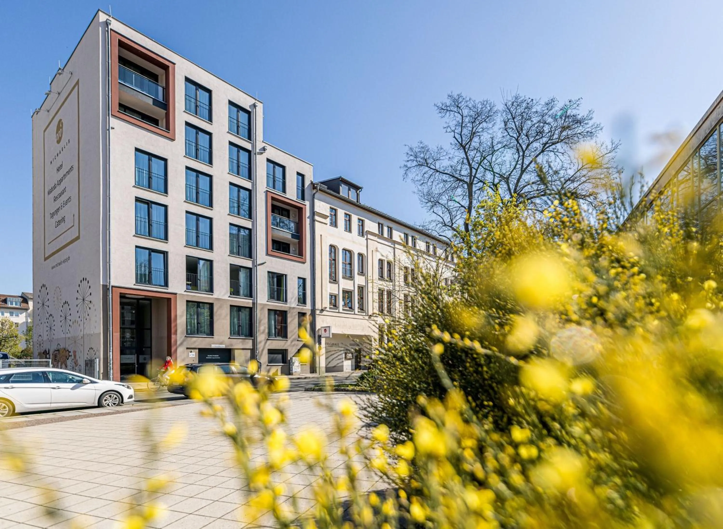 Property building in Hotel &amp; Restaurant Michaelis