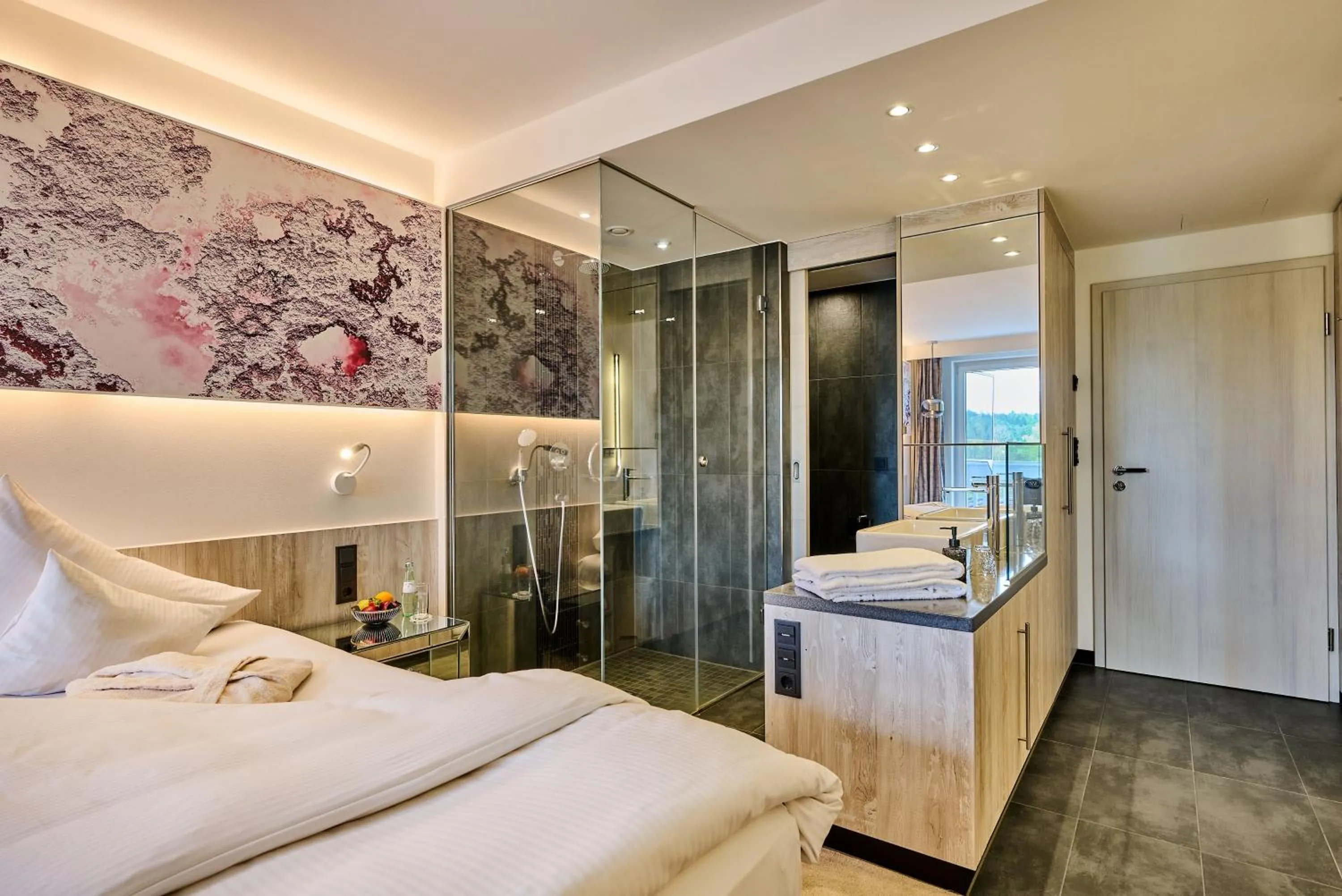 Photo of the whole room, Bed in Hotel Wutzschleife