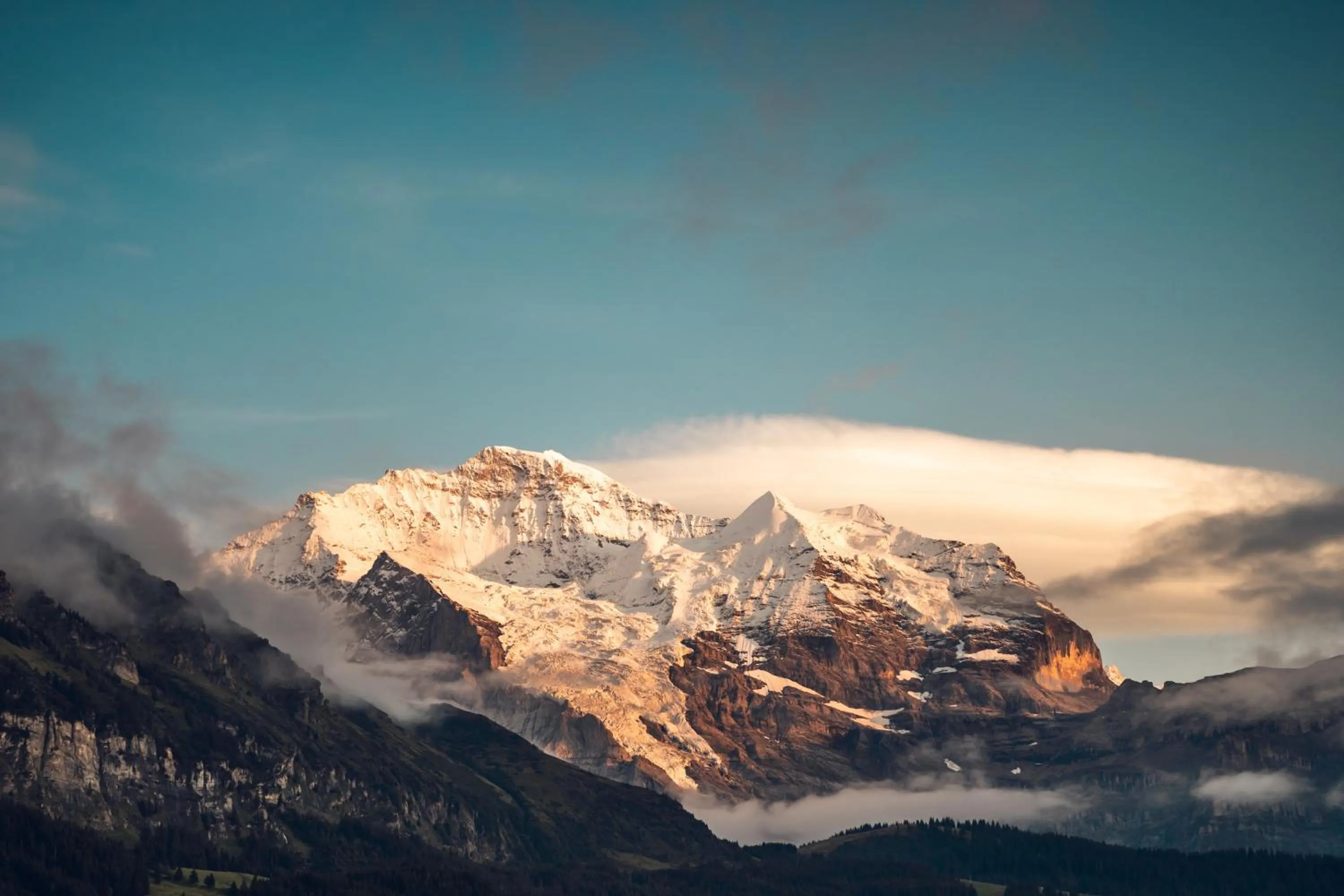 Mountain view in Hotel Jungfraublick