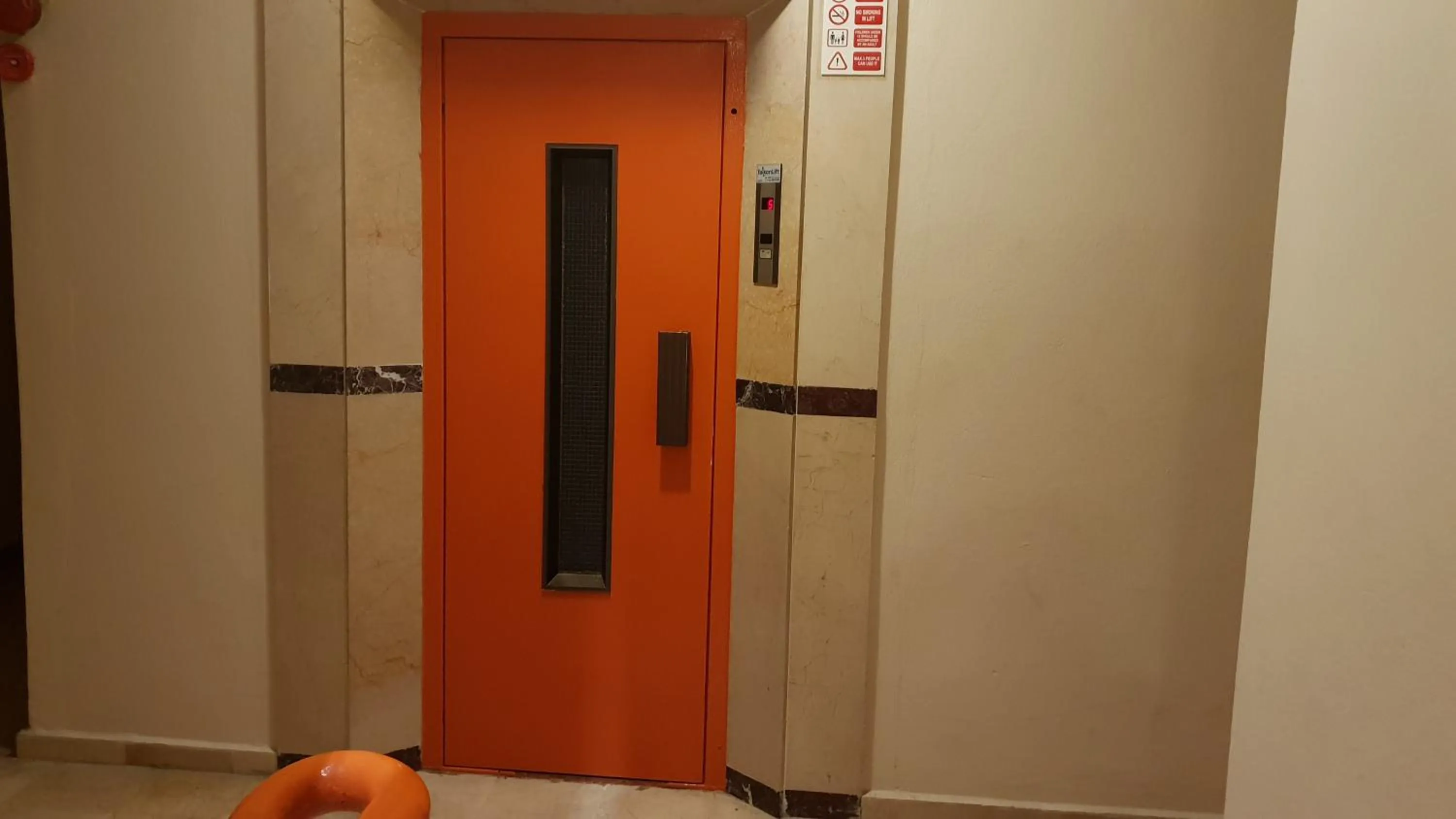 elevator in İSABELLA APART OTEL