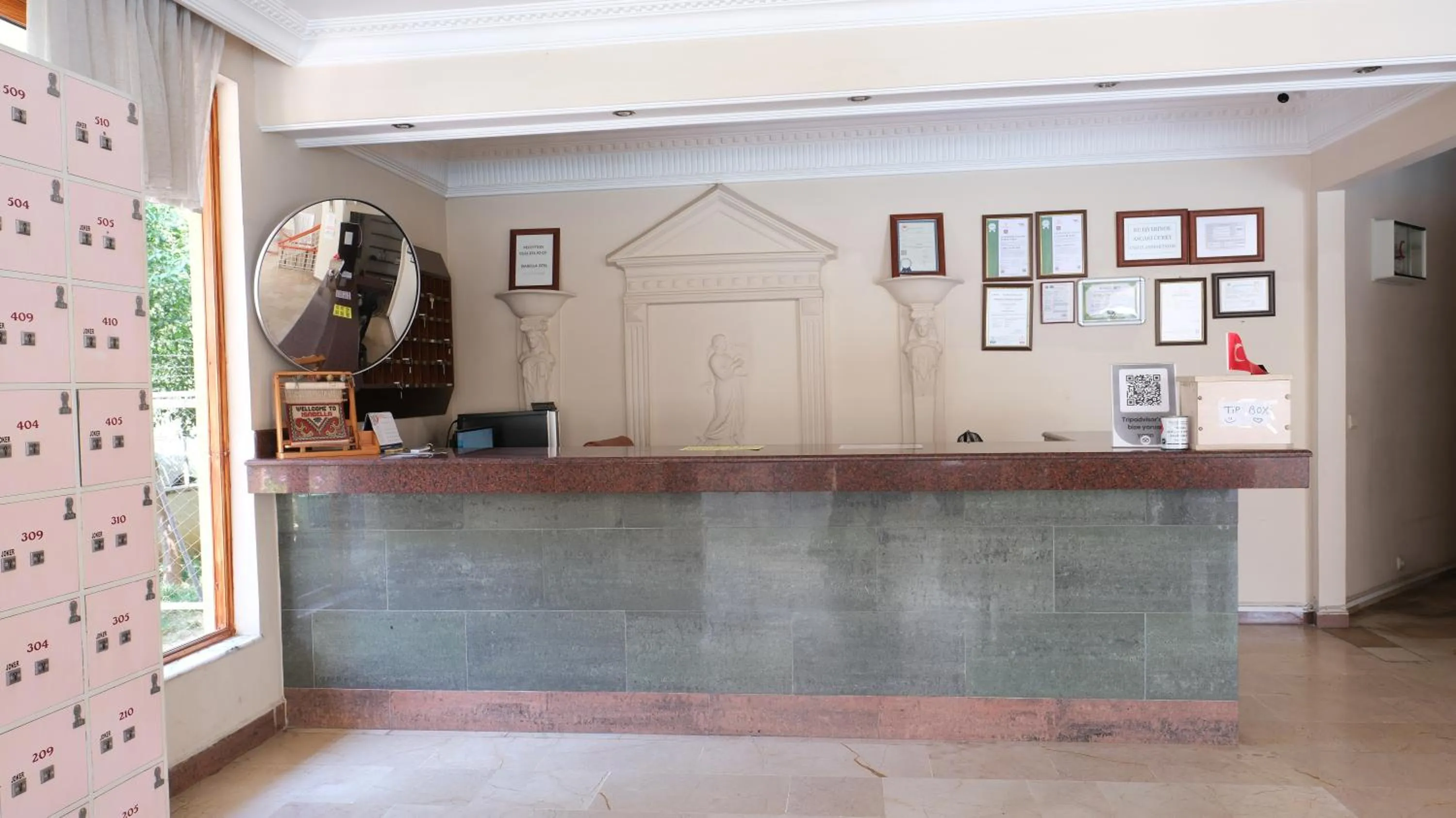 Lobby or reception in İSABELLA APART OTEL