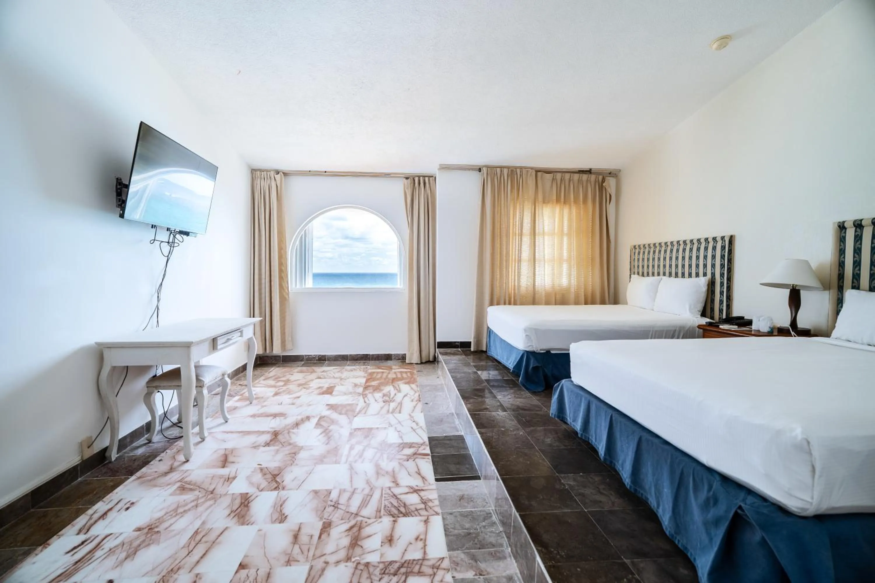 Bedroom, Bed in Hotel y Museo Casa Turquesa