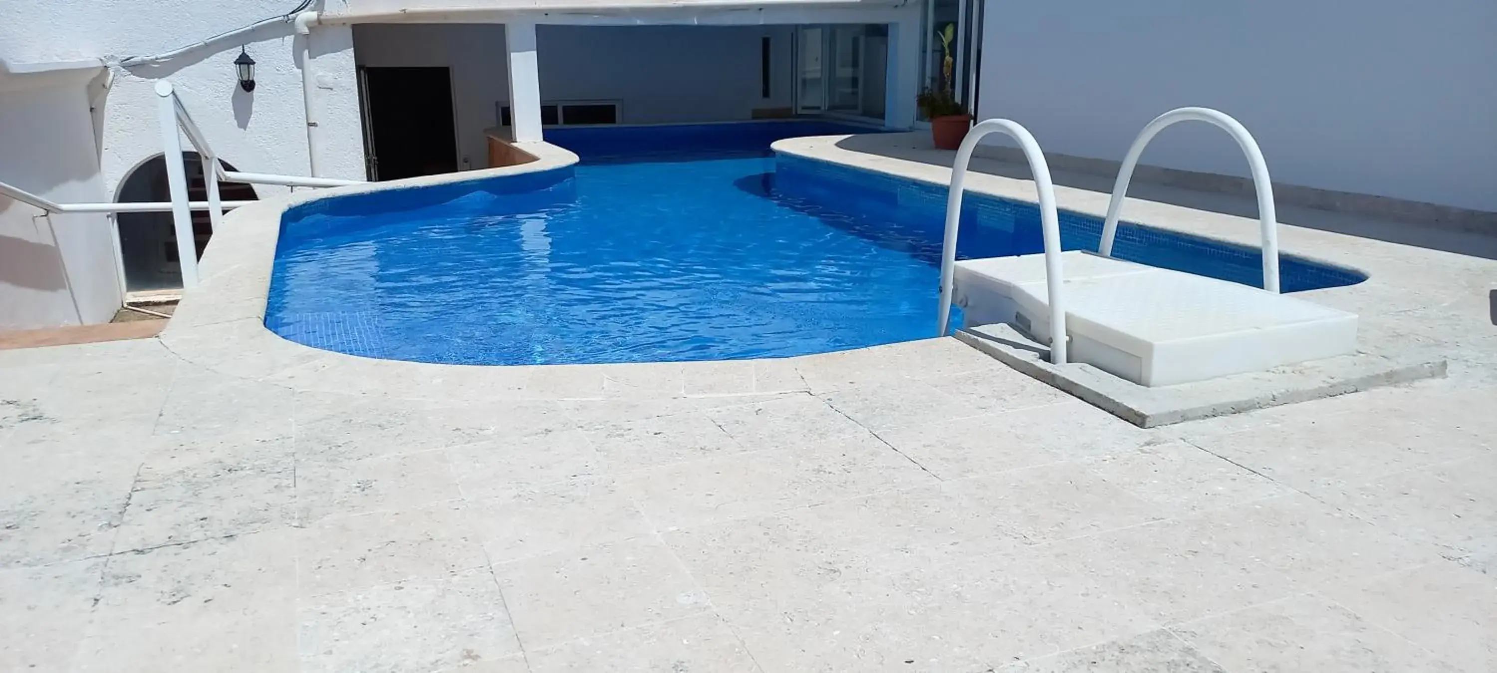 Swimming pool in Hotel y Museo Casa Turquesa Swimming pool in Hotel y Museo Casa Turquesa