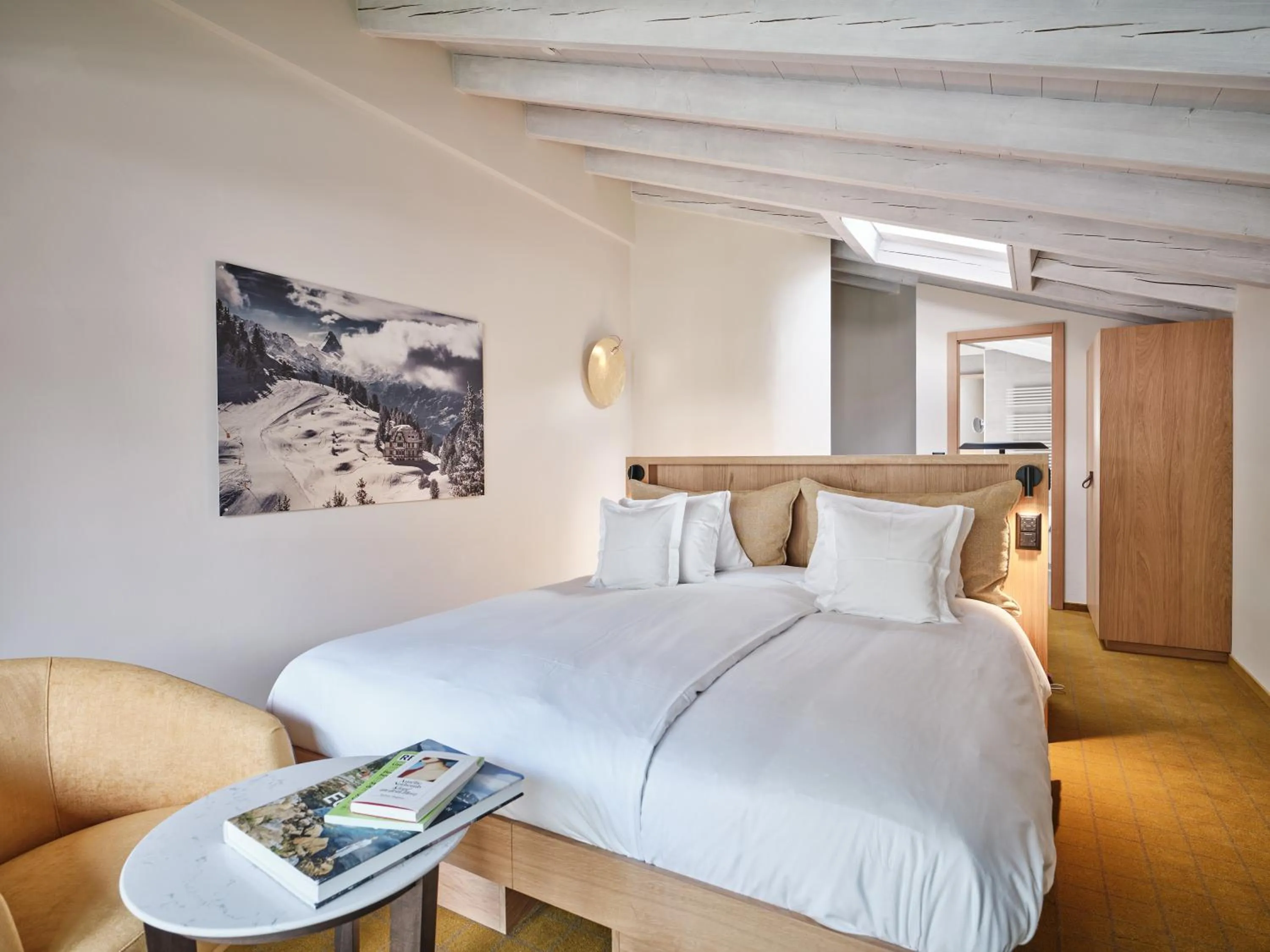 Bed in National Zermatt - Matterhorn Views, Sunnegga Gateway & SPA