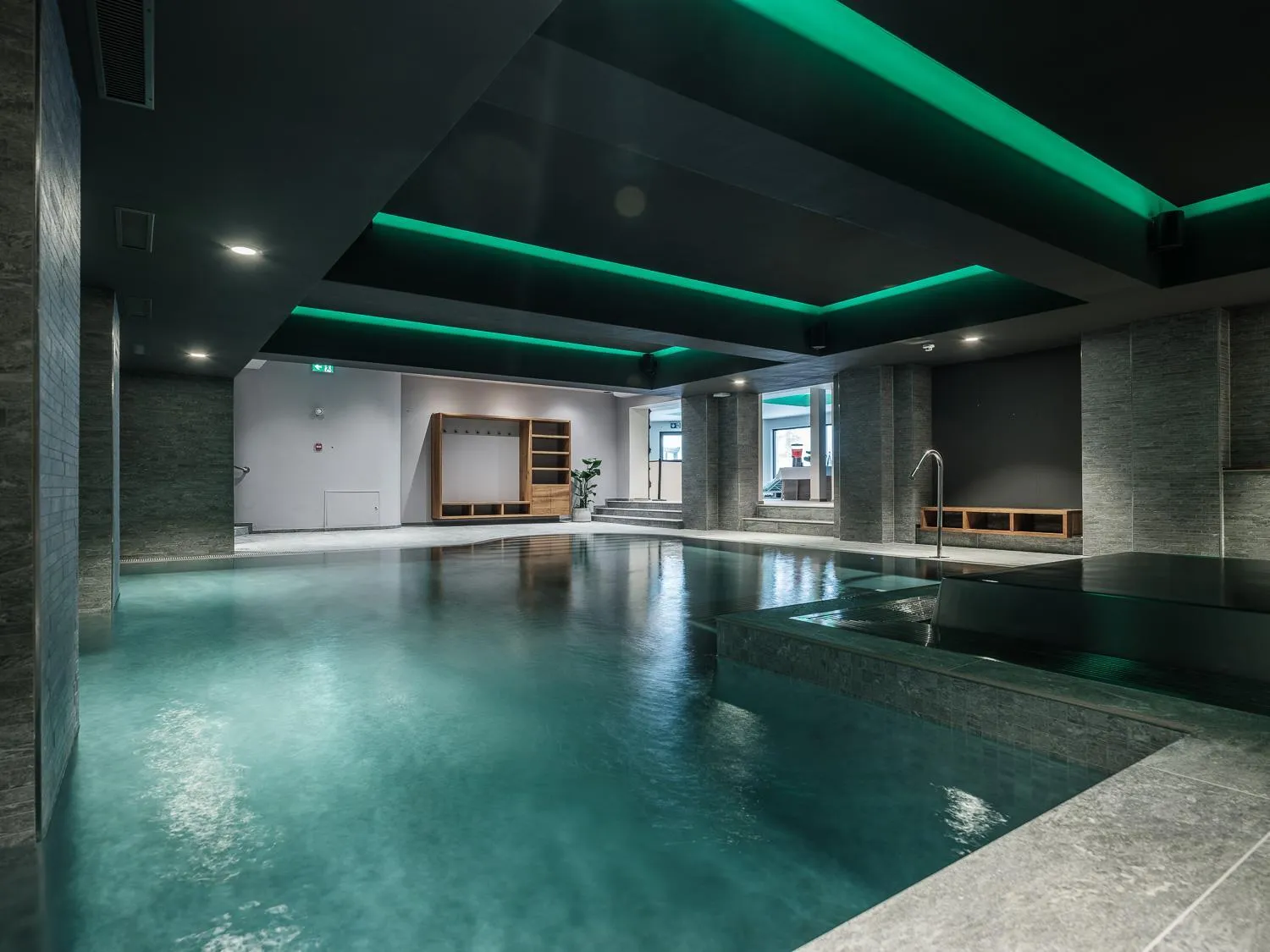 Hot Tub in National Zermatt - Matterhorn Views, Sunnegga Gateway & SPA