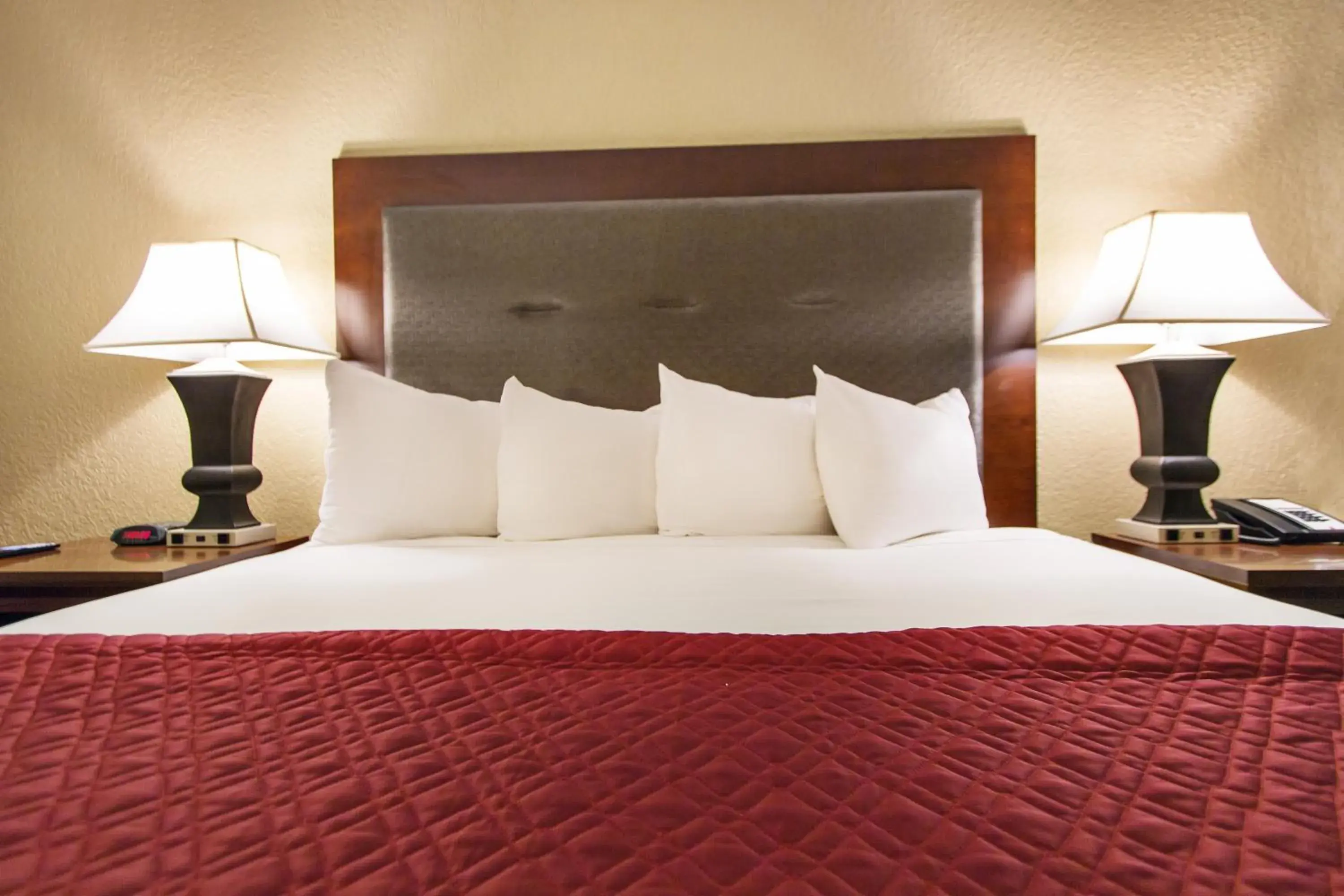 Bed in Grand Oaks Hotel