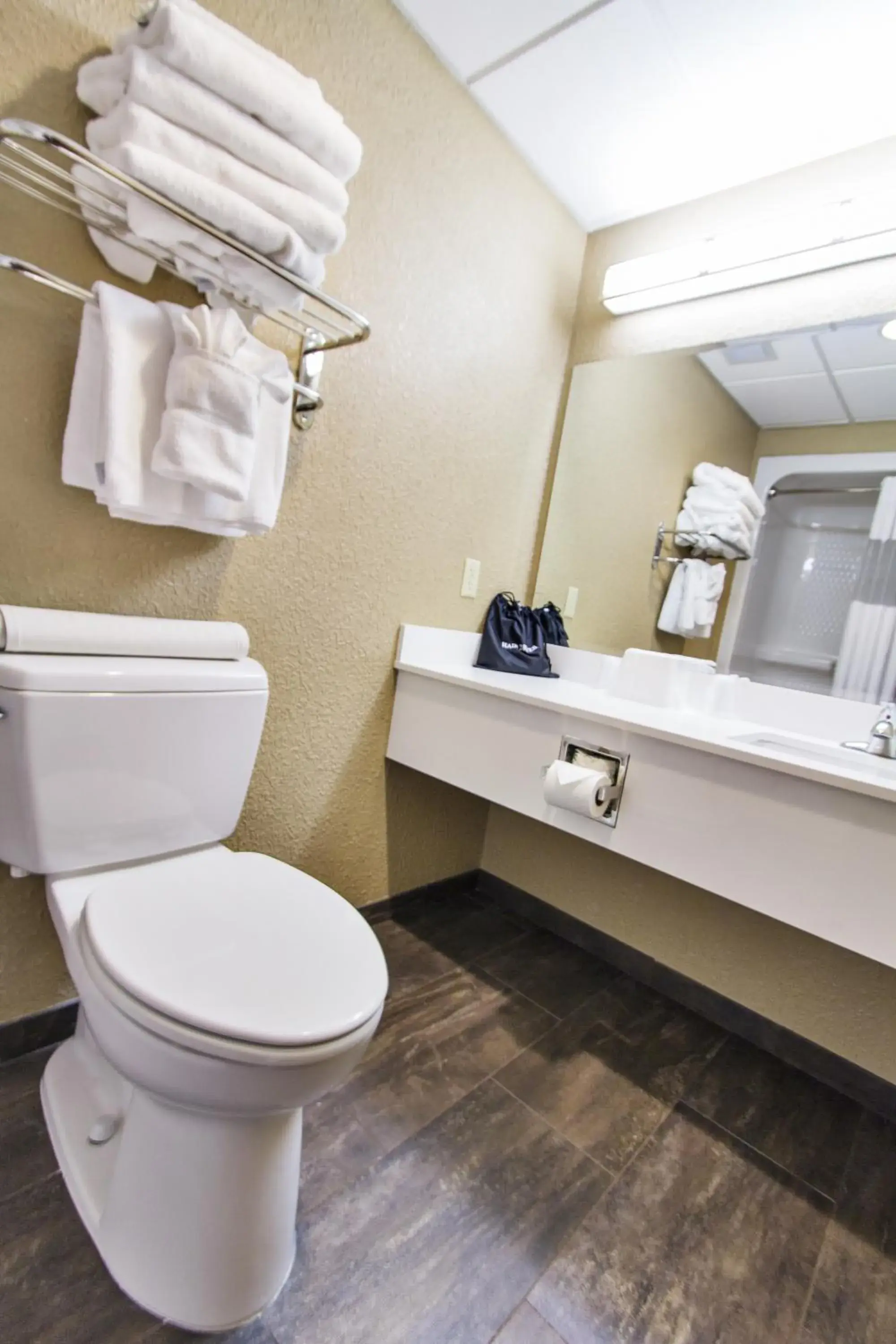 Bathroom in Grand Oaks Hotel