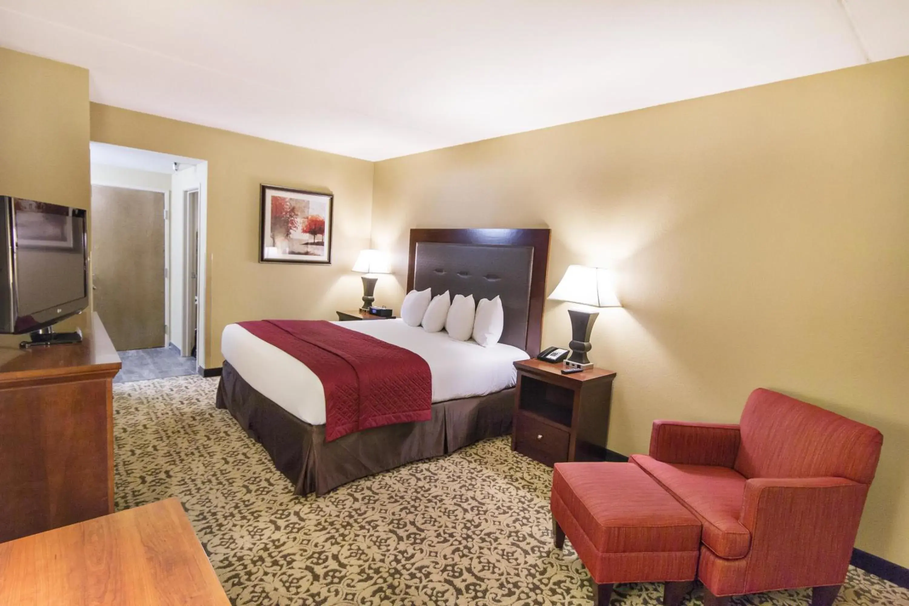 Bedroom, Bed in Grand Oaks Hotel