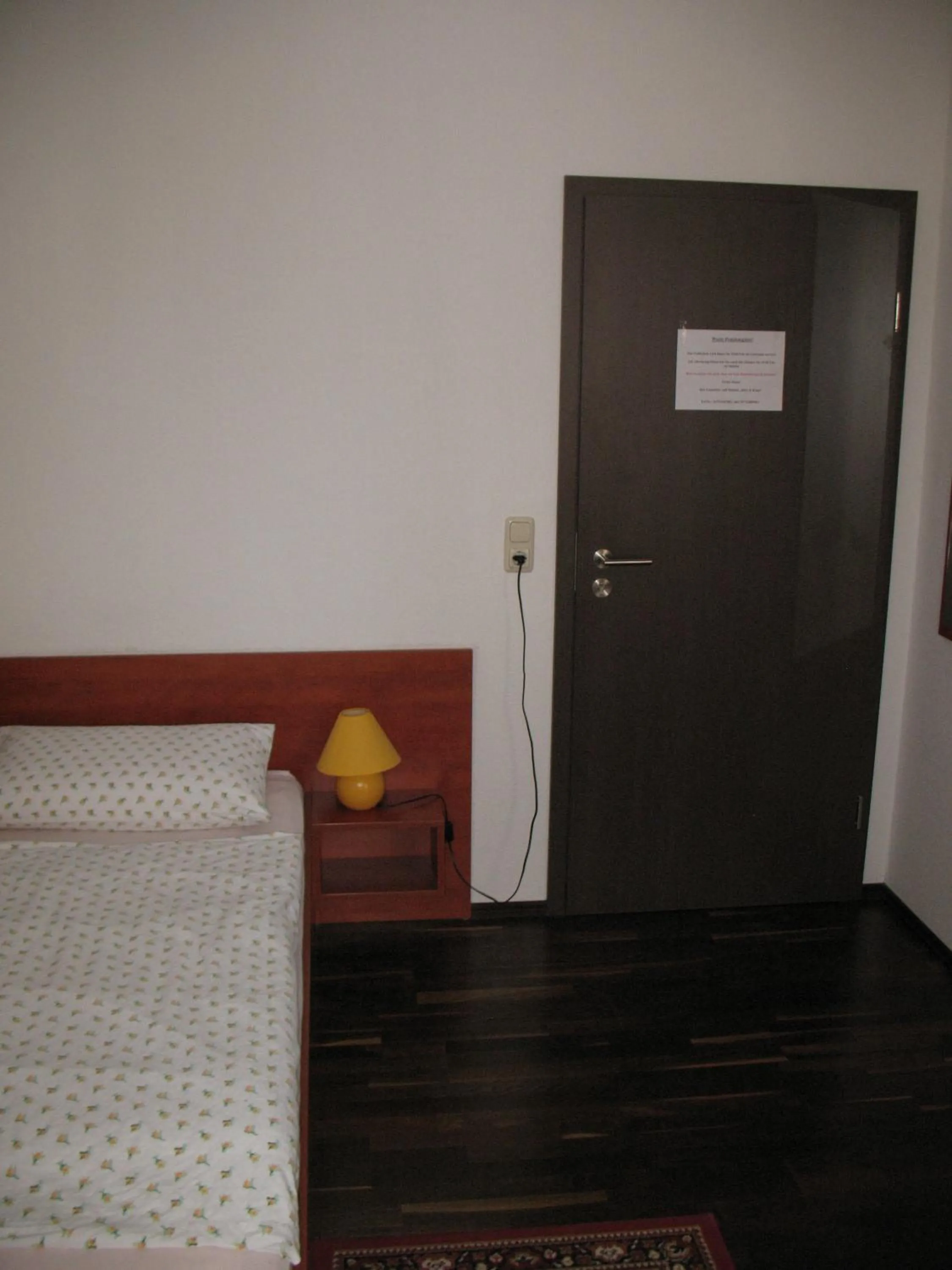Twin Room in Pension Hinz & Kunz