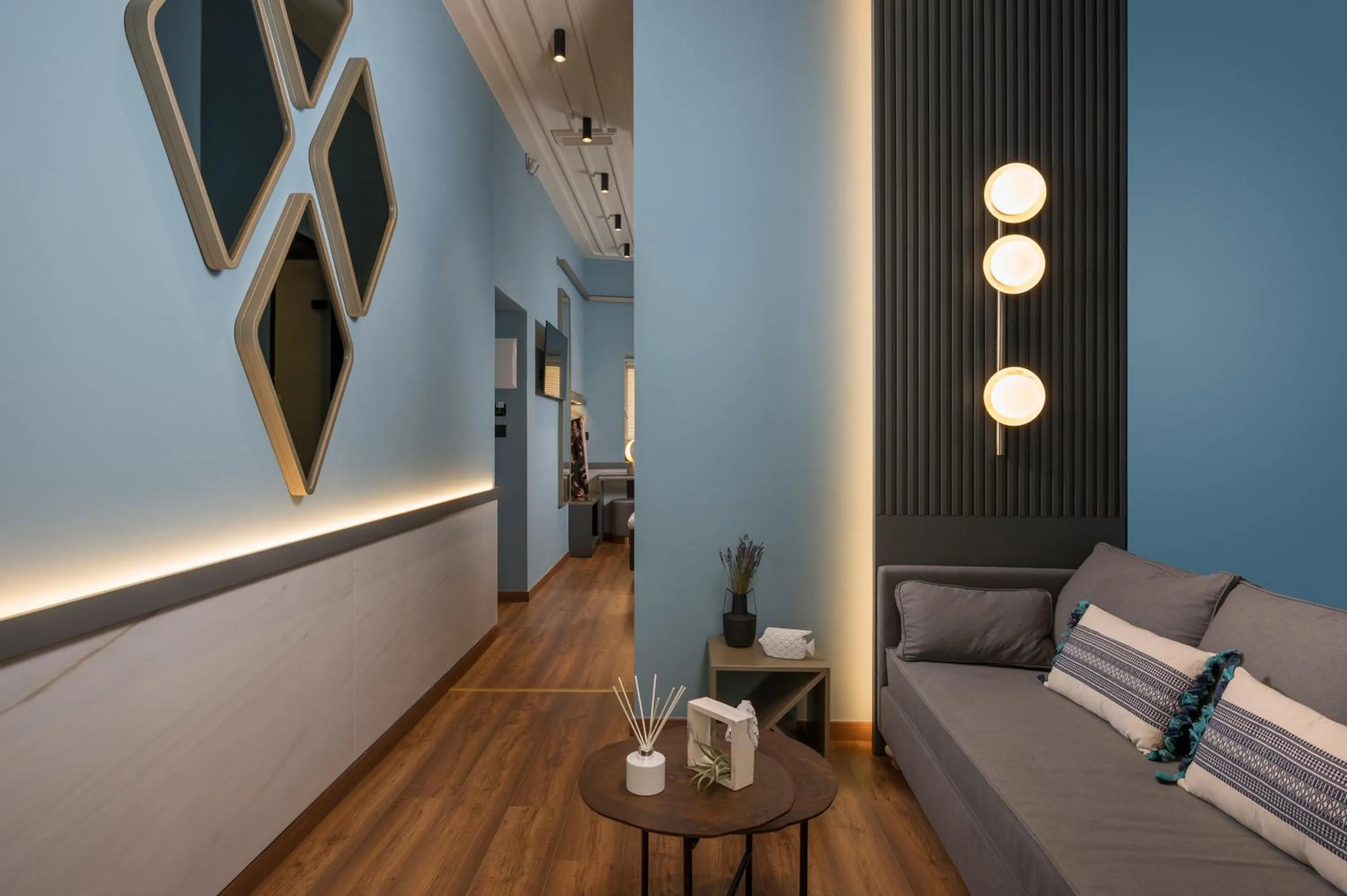 Living room, Bed in Veneri Boutique Suites