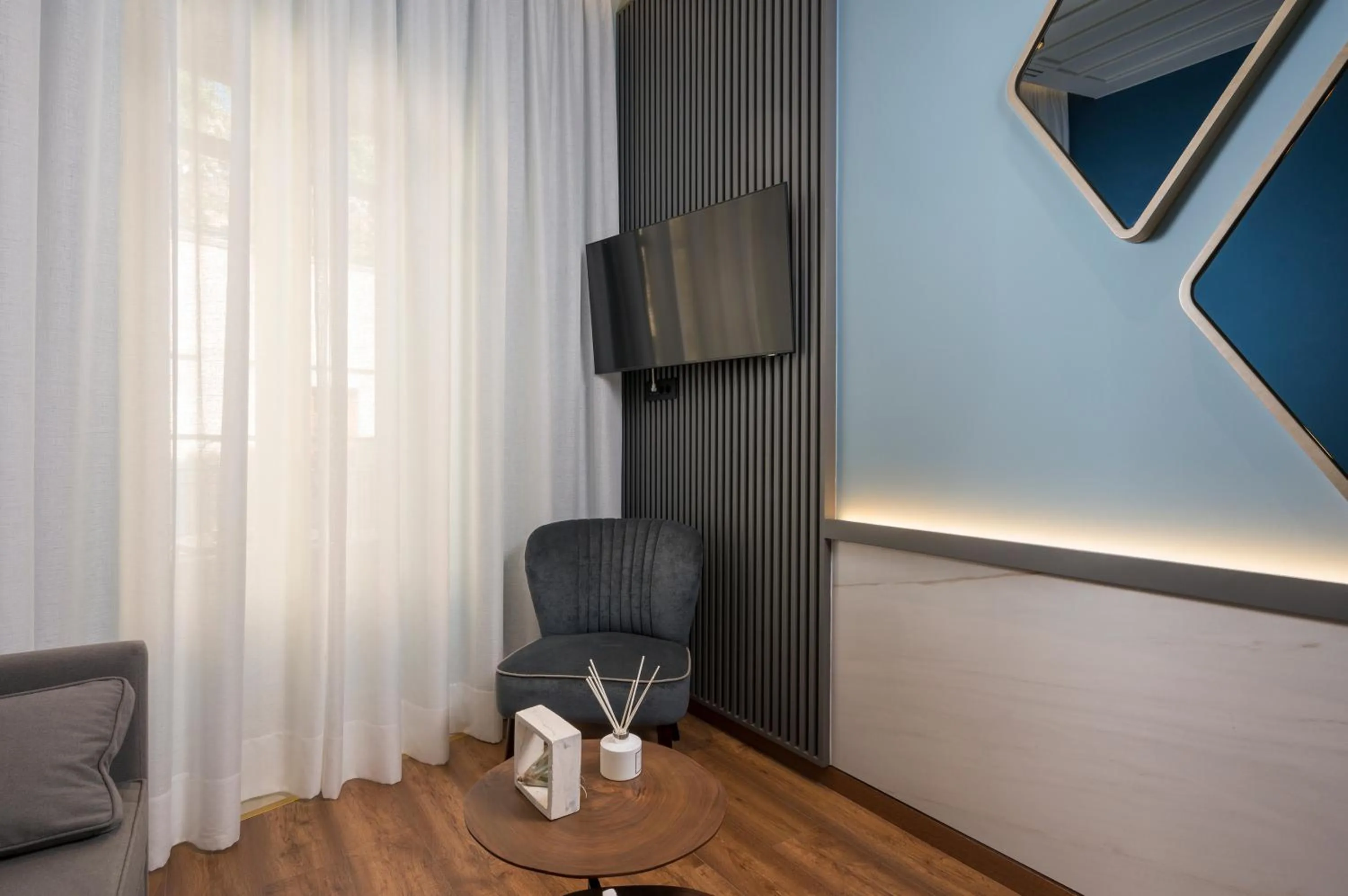 TV and multimedia in Veneri Boutique Suites