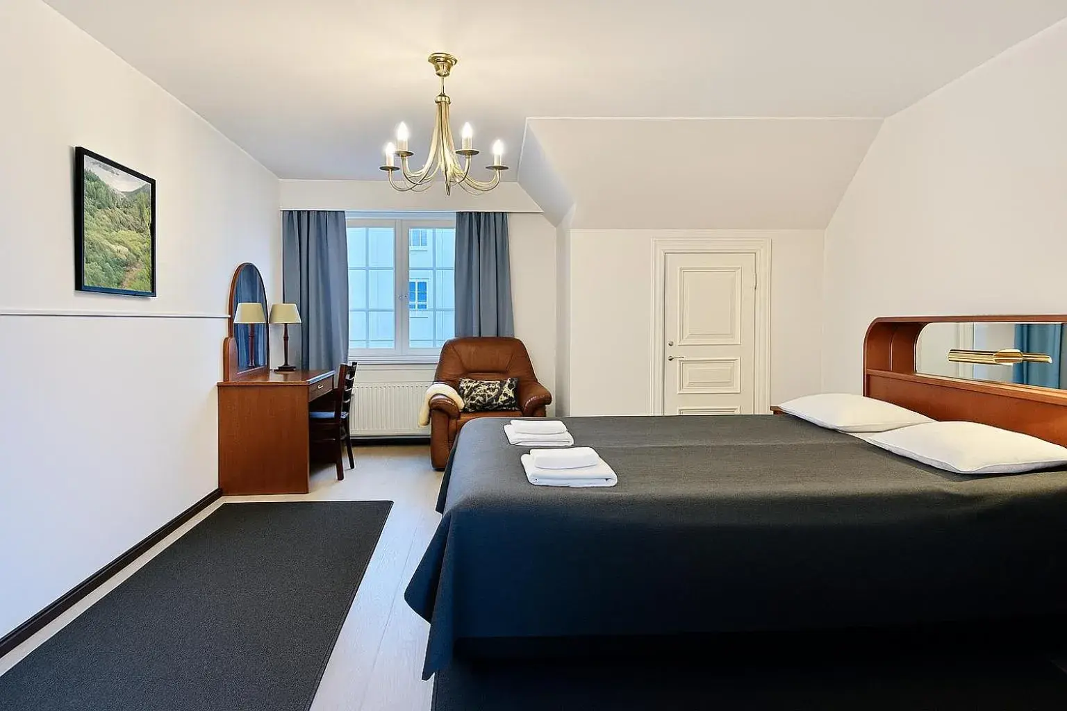 Bed in Senate Hotel Bed in Senate Hotel