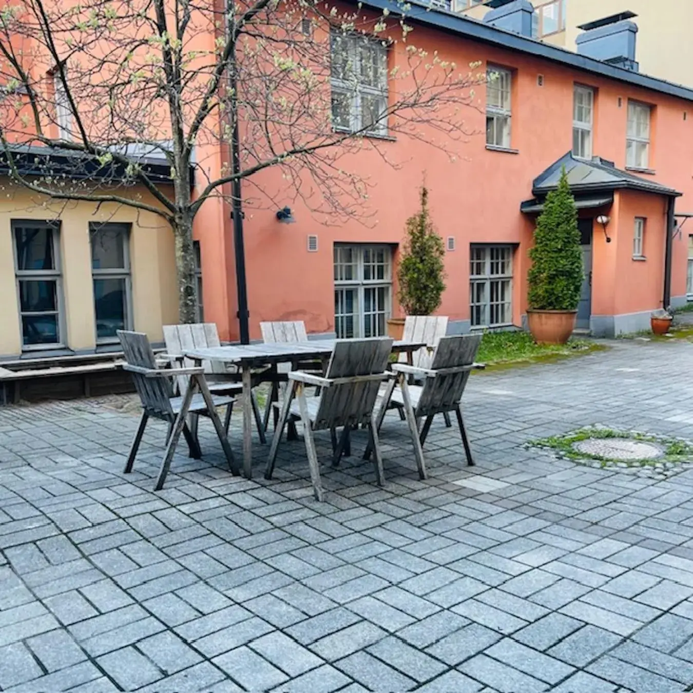 Inner courtyard view in Senate Hotel Inner courtyard view in Senate Hotel