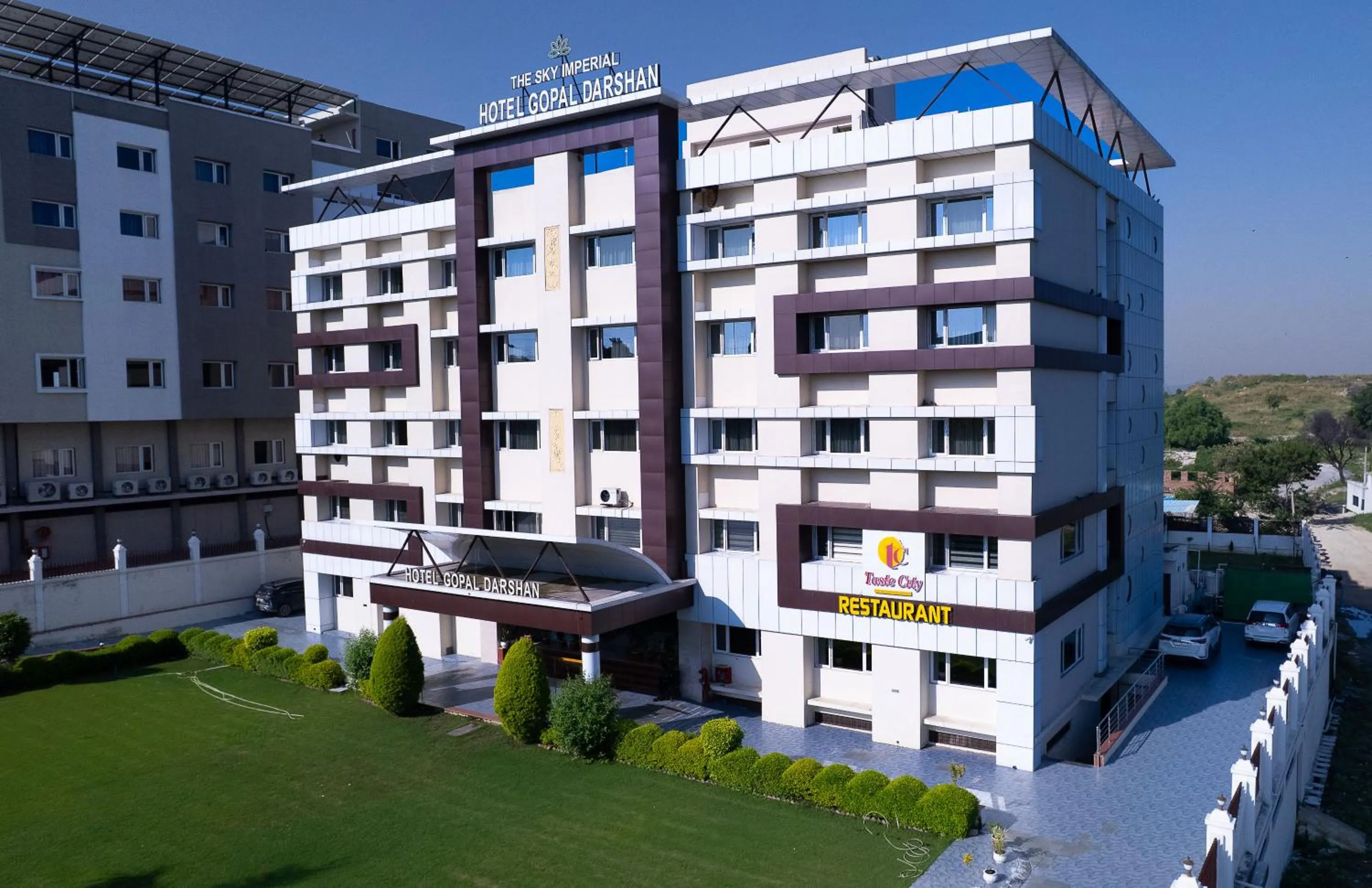 Property building in The Sky Imperial- Hotel Gopal Darshan