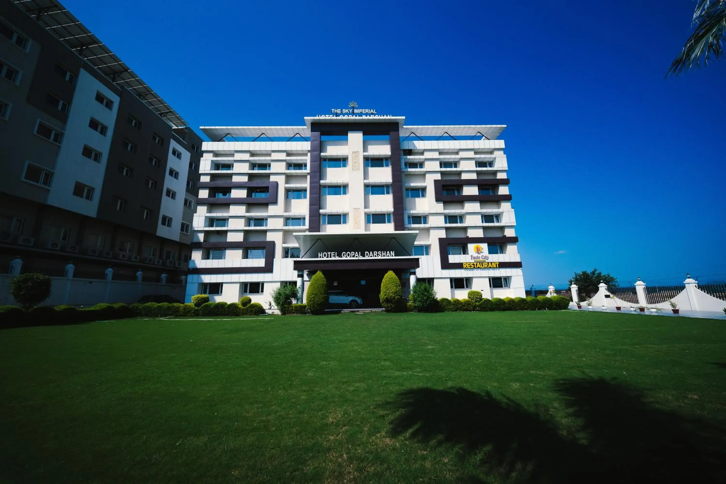 Property building in The Sky Imperial- Hotel Gopal Darshan Property building in The Sky Imperial- Hotel Gopal Darshan