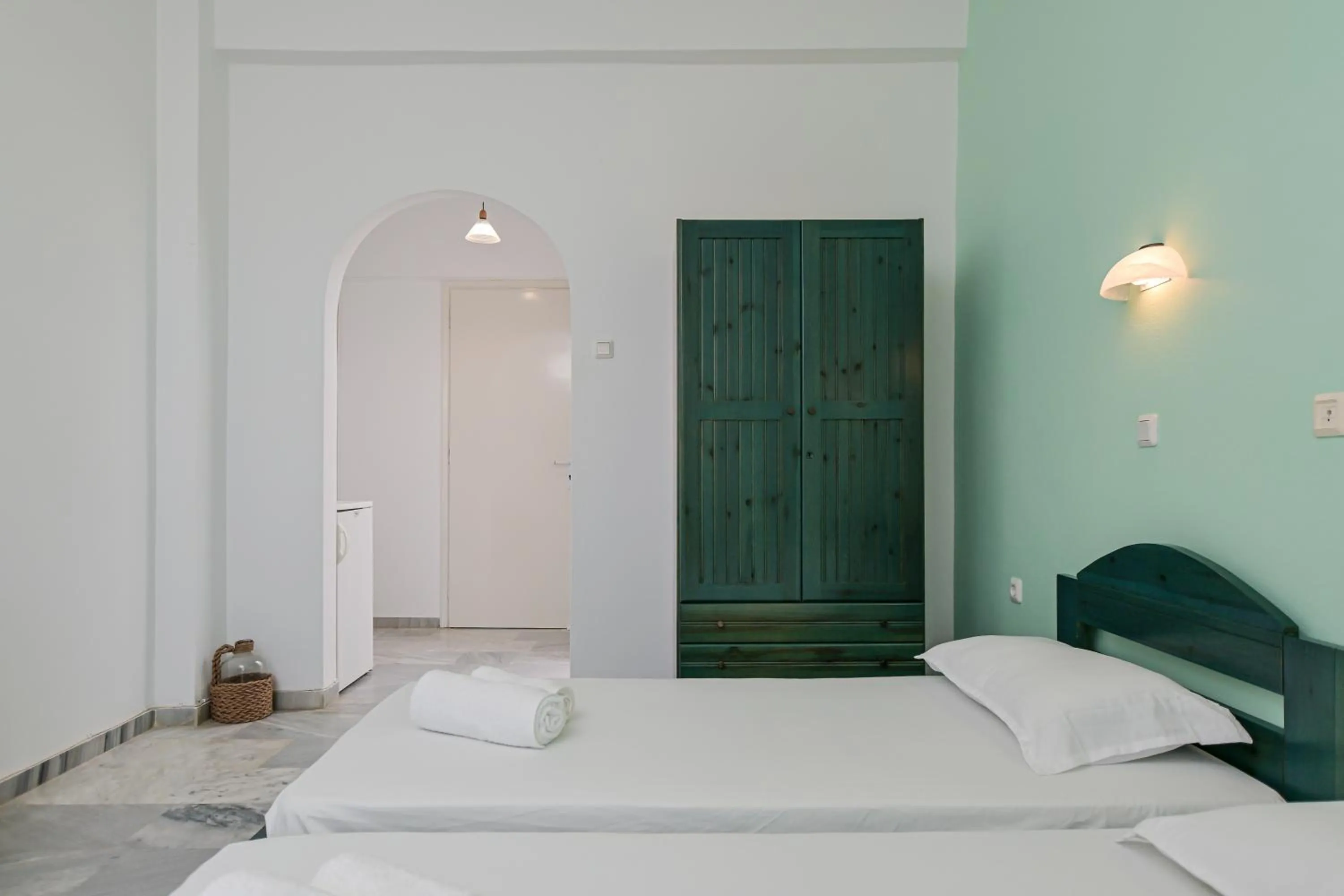 Bed in Naxian Garden of Senses