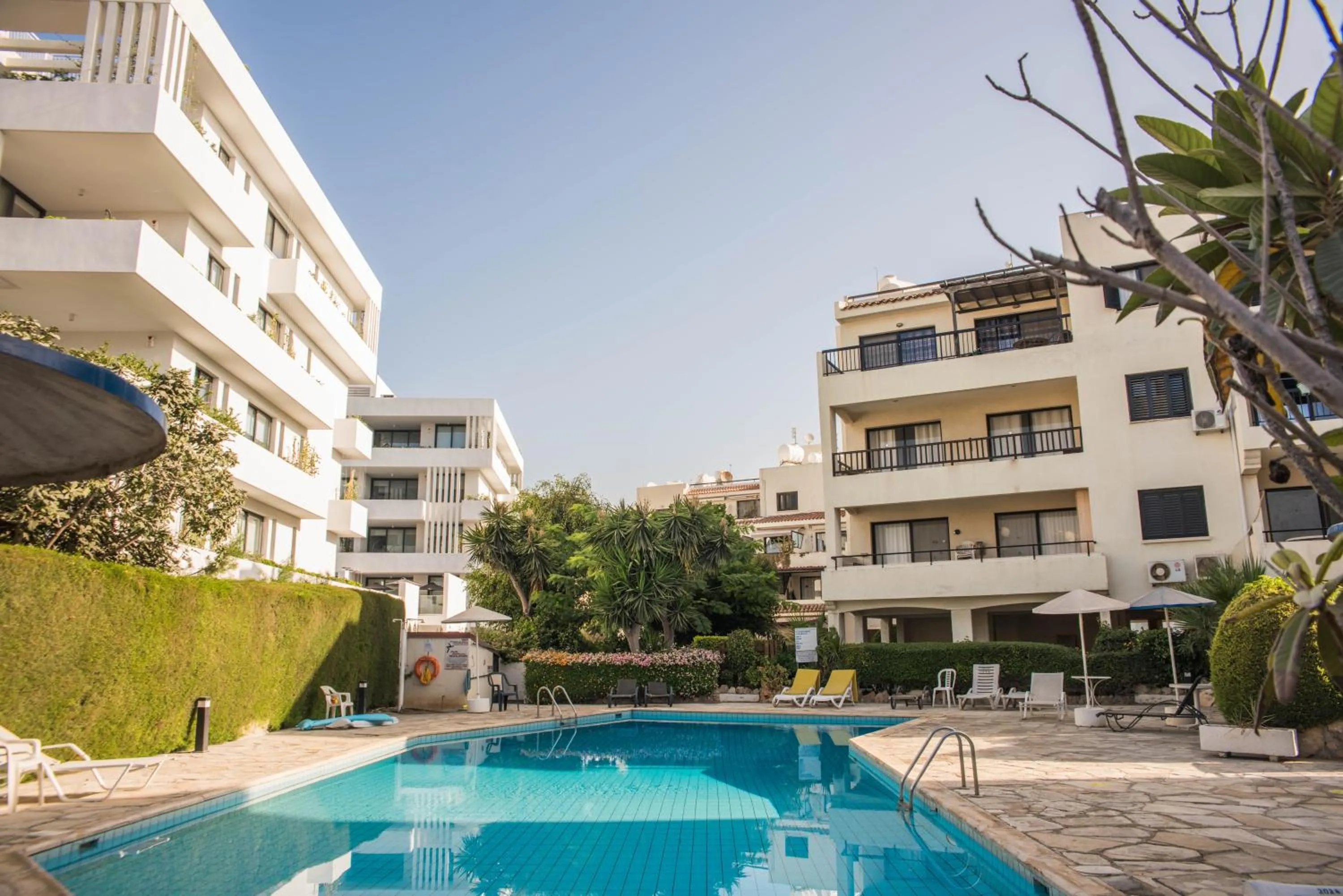 Swimming pool in One bedroom apartment in Paphos in good location