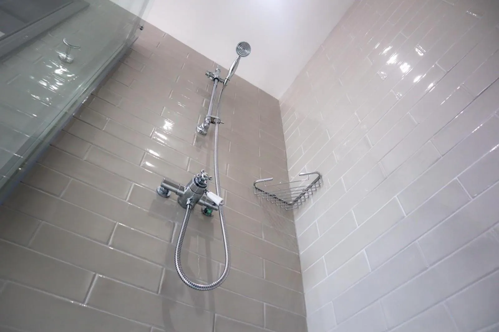 Bathroom in The Strutt Arms