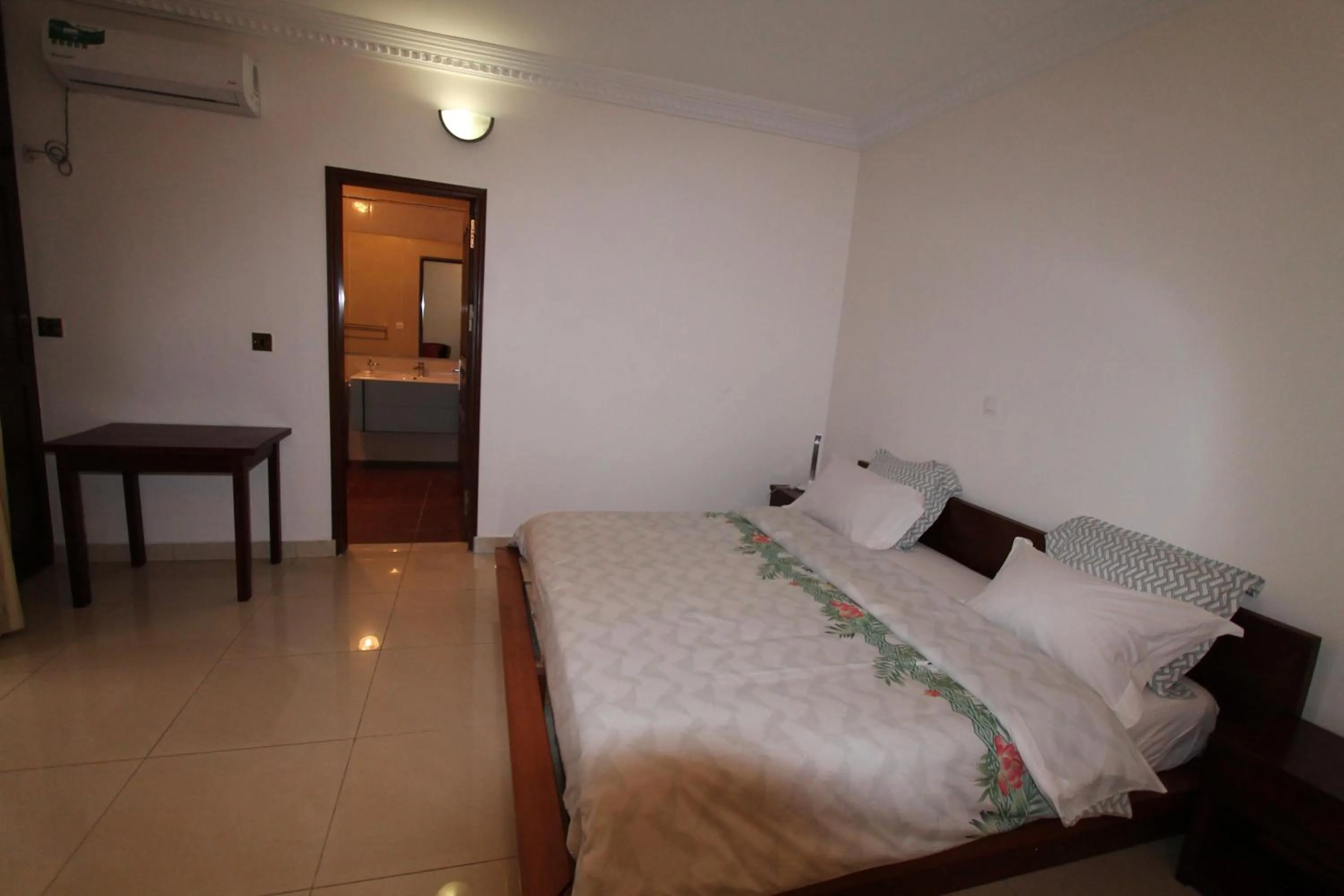 Bed in Residence MASSOU