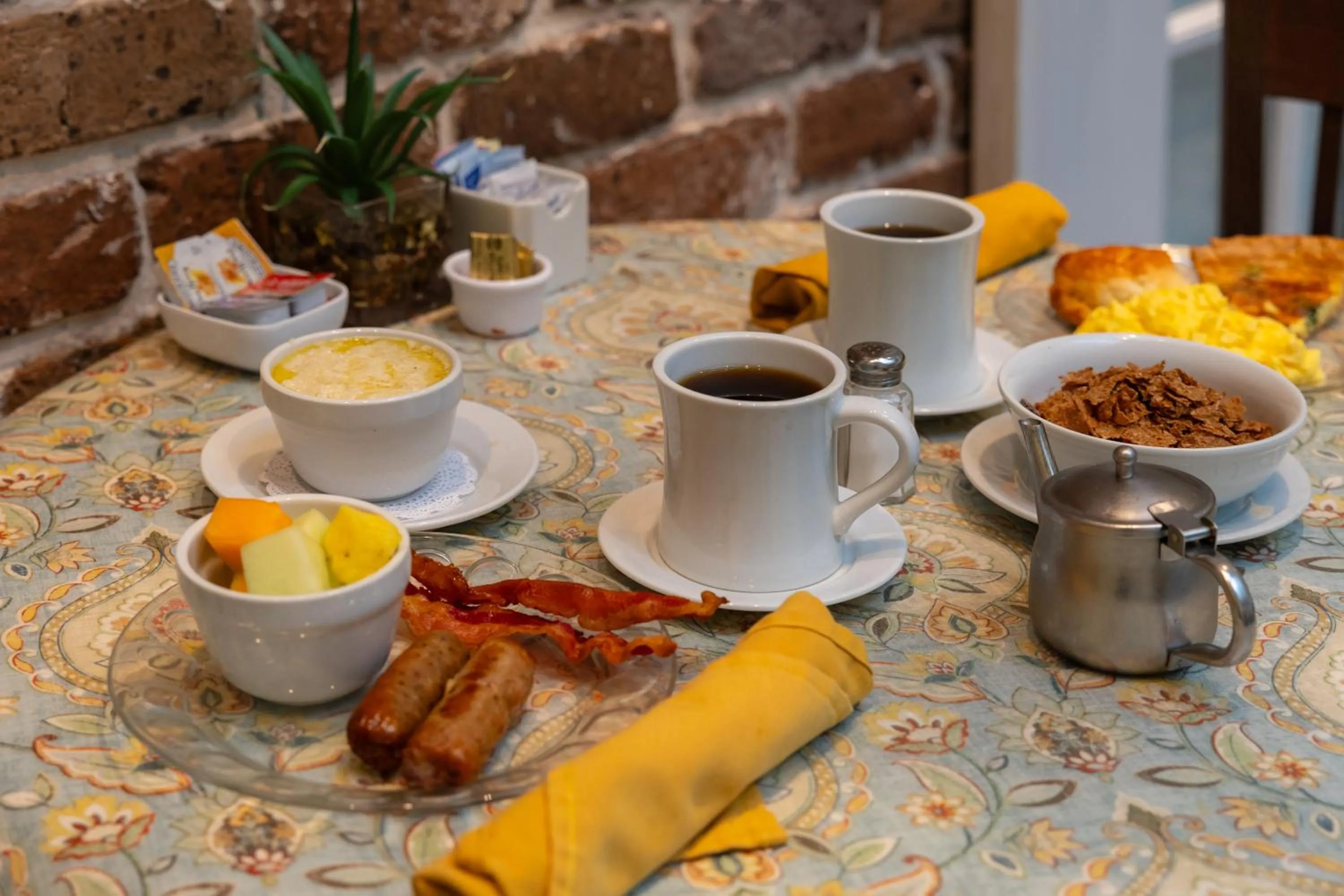 Breakfast in The Marshall House, Historic Inns of Savannah Collection