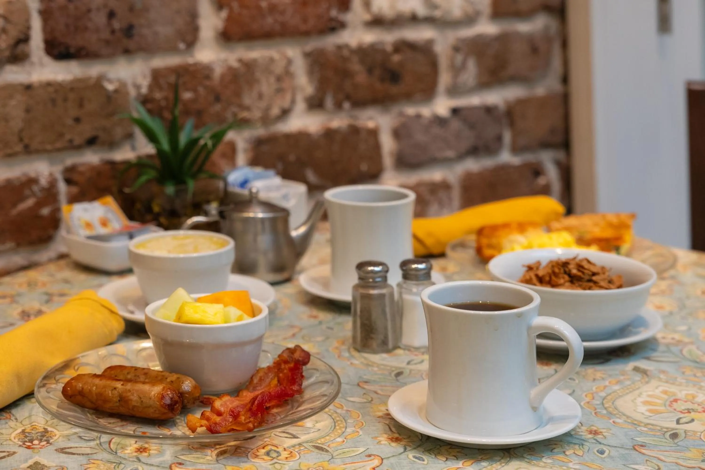 Breakfast in The Marshall House, Historic Inns of Savannah Collection