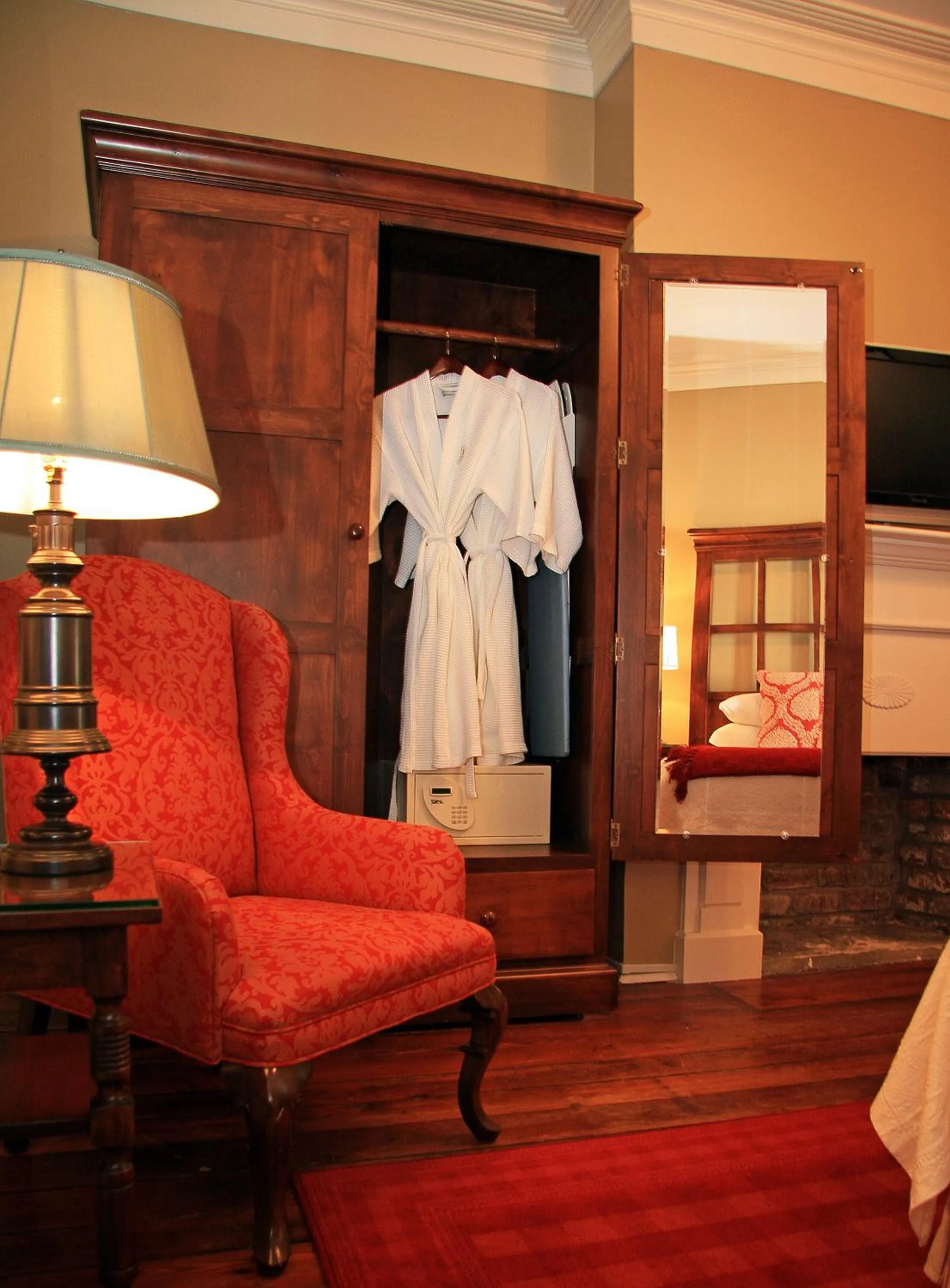 Seating area in The Marshall House, Historic Inns of Savannah Collection