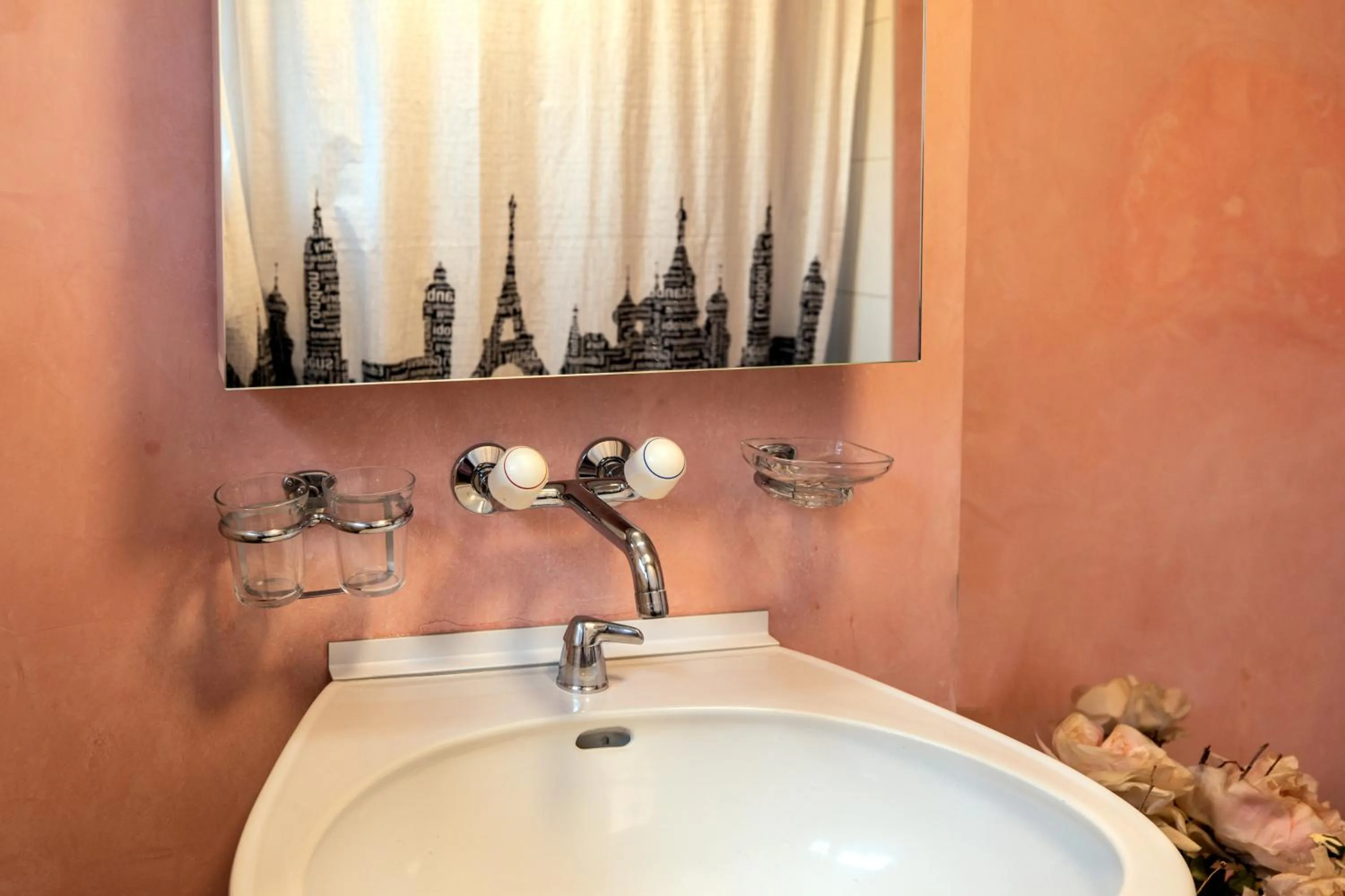 Bathroom in Blattenheimat - im traditionellen Appenzeller Haus