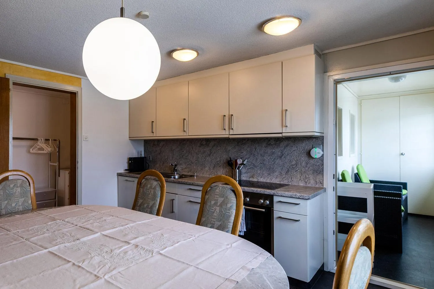 Kitchen or kitchenette in Blattenheimat - im traditionellen Appenzeller Haus