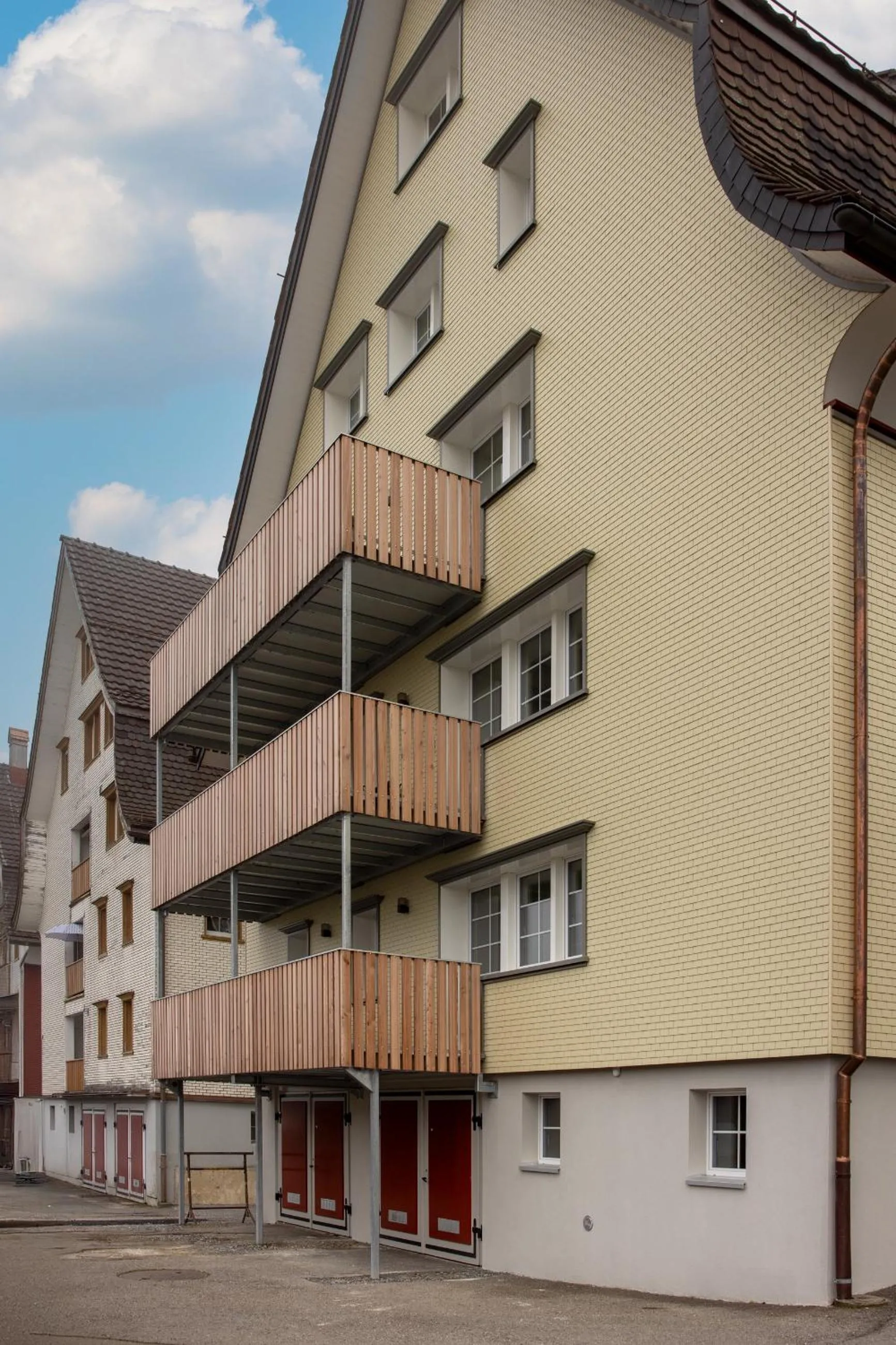 Property building in Blattenheimat - im traditionellen Appenzeller Haus