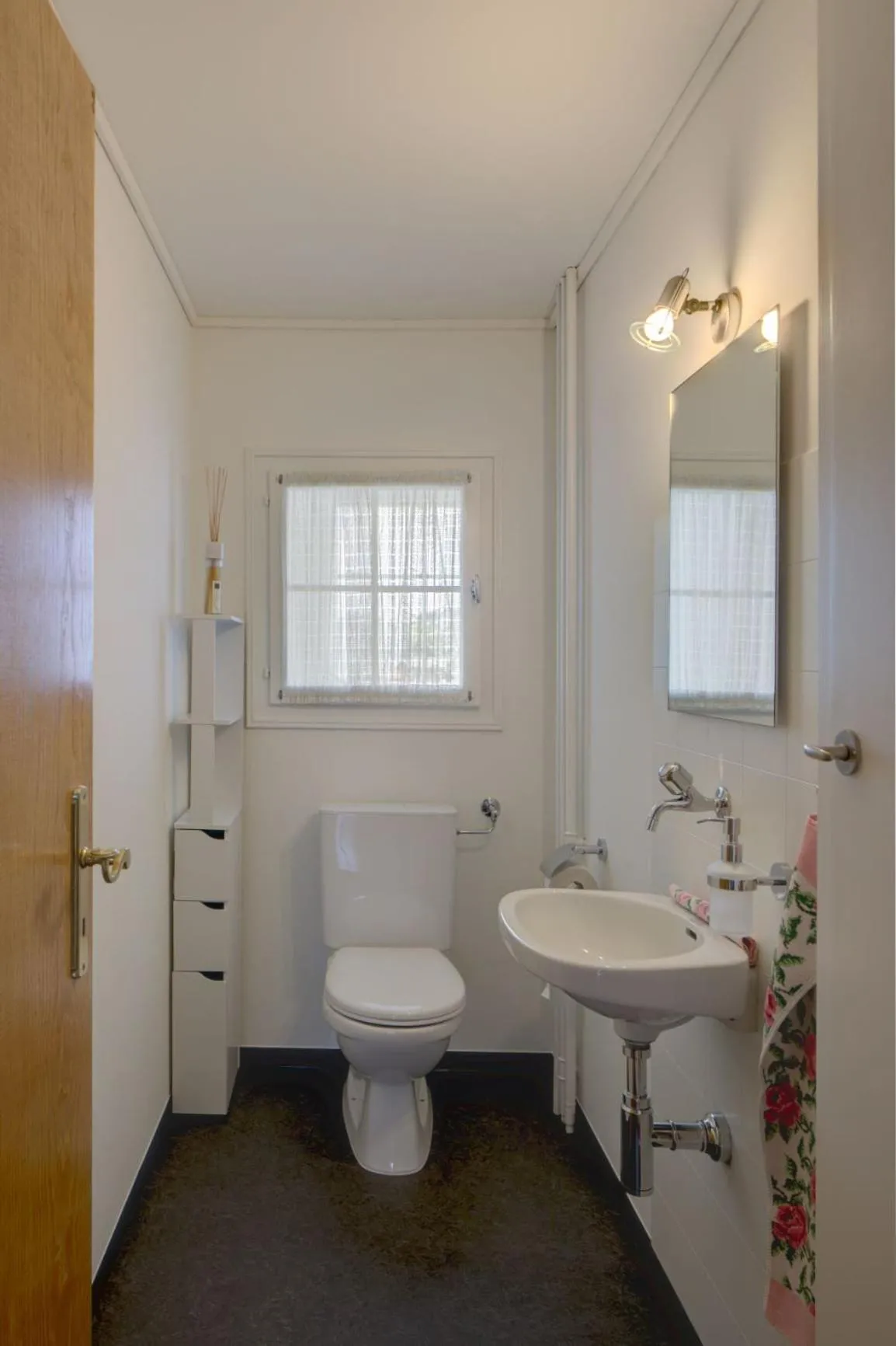 Toilet in Blattenheimat - im traditionellen Appenzeller Haus