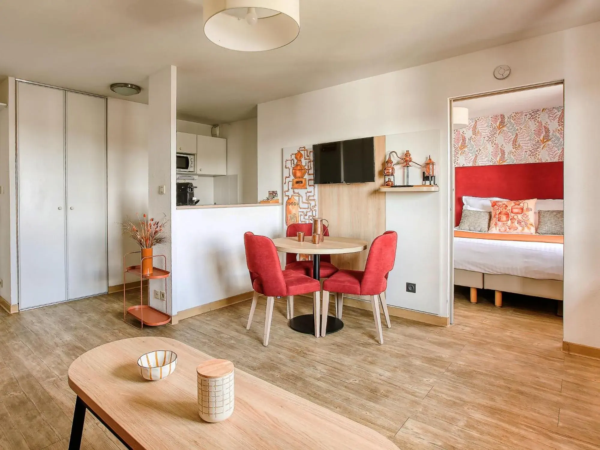 Kitchen or kitchenette, Bed in Séjours & Affaires Angers Atrium Kitchen or kitchenette, Bed in Séjours & Affaires Angers Atrium