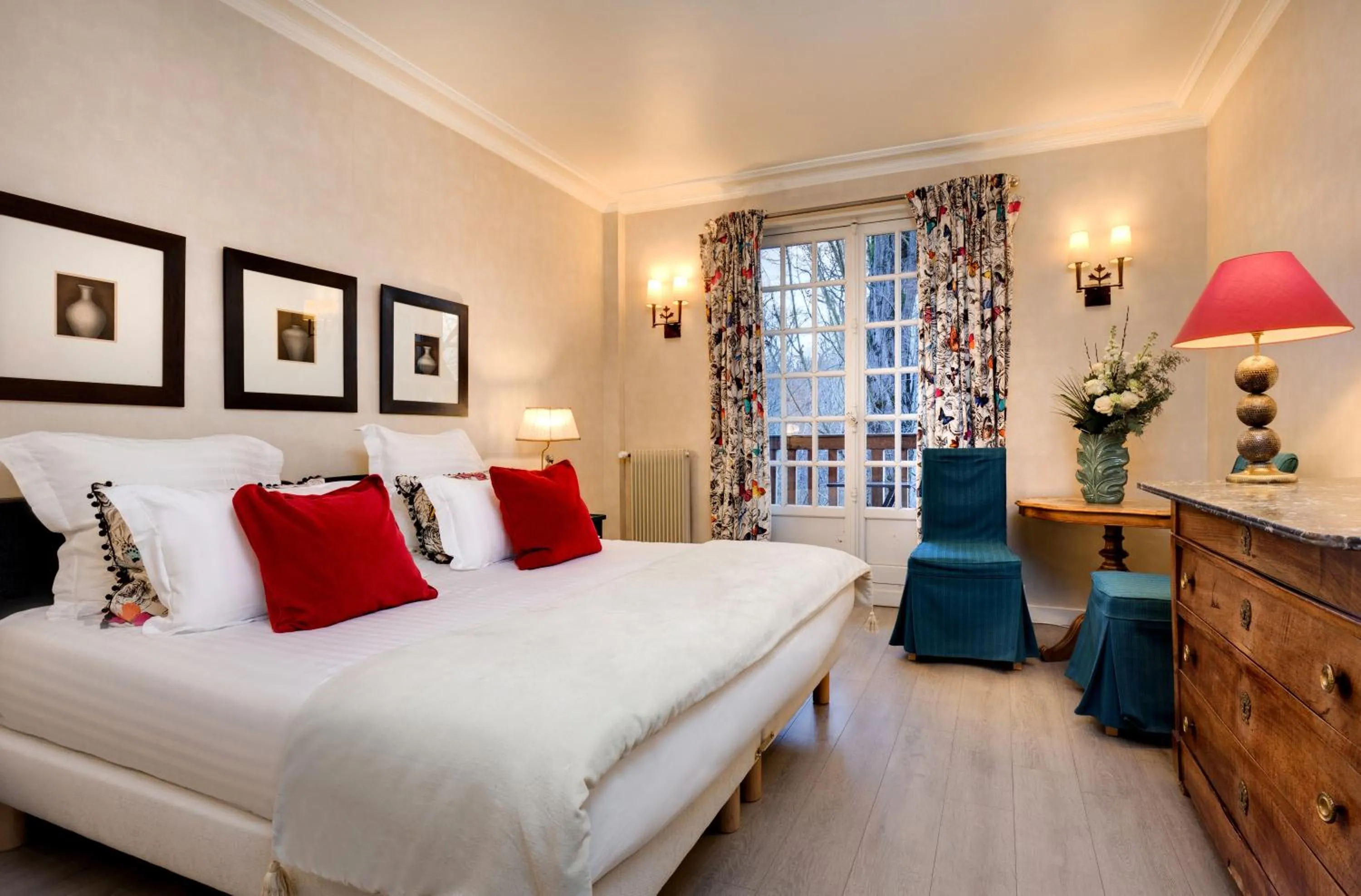 Bedroom, Bed in CAZAUDEHORE Hôtel Restaurant Gastronomique Terrasse et Jardins