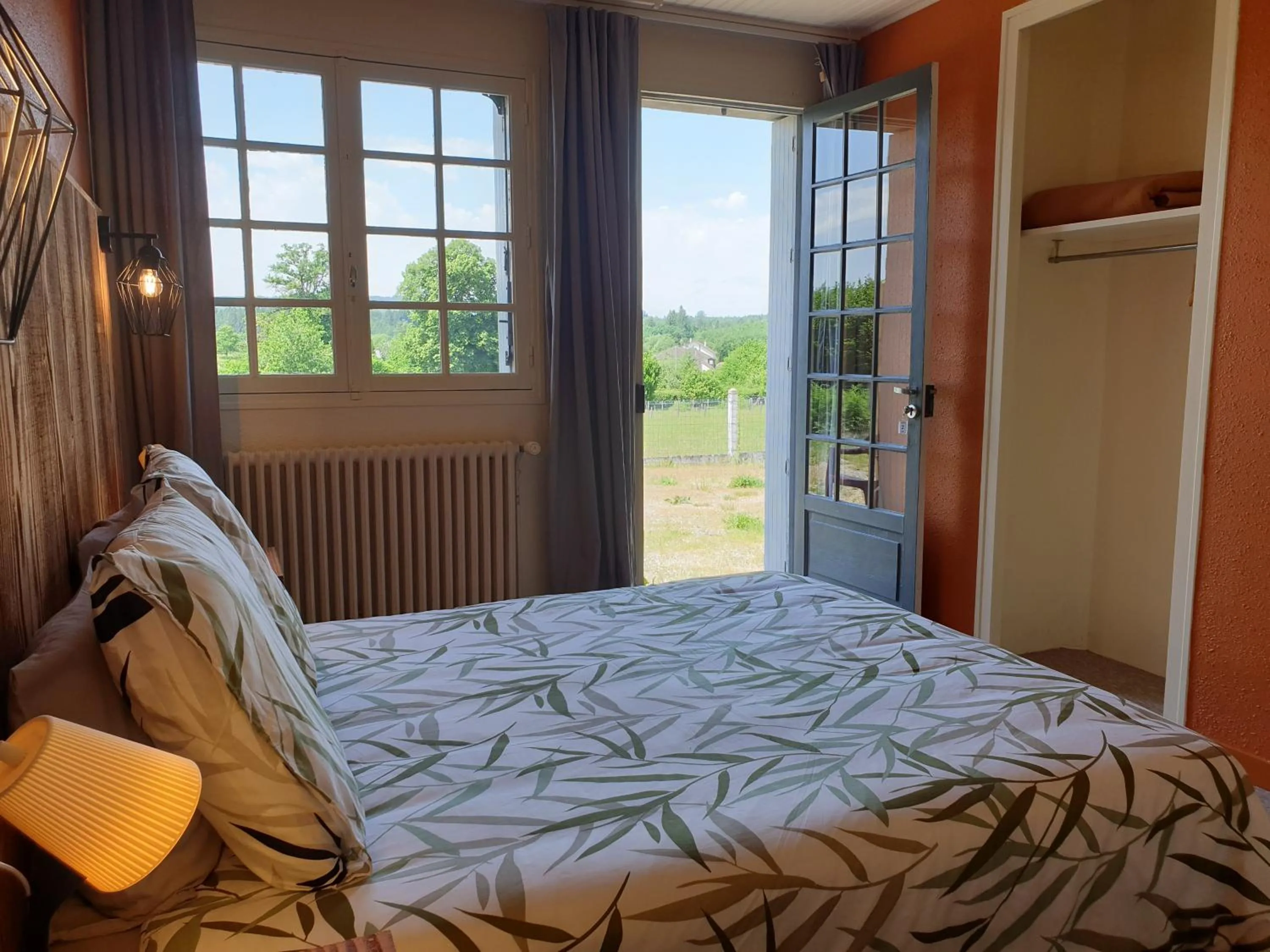 Bed in Auberge du Bois de l'étang - Motel les Tilleuls