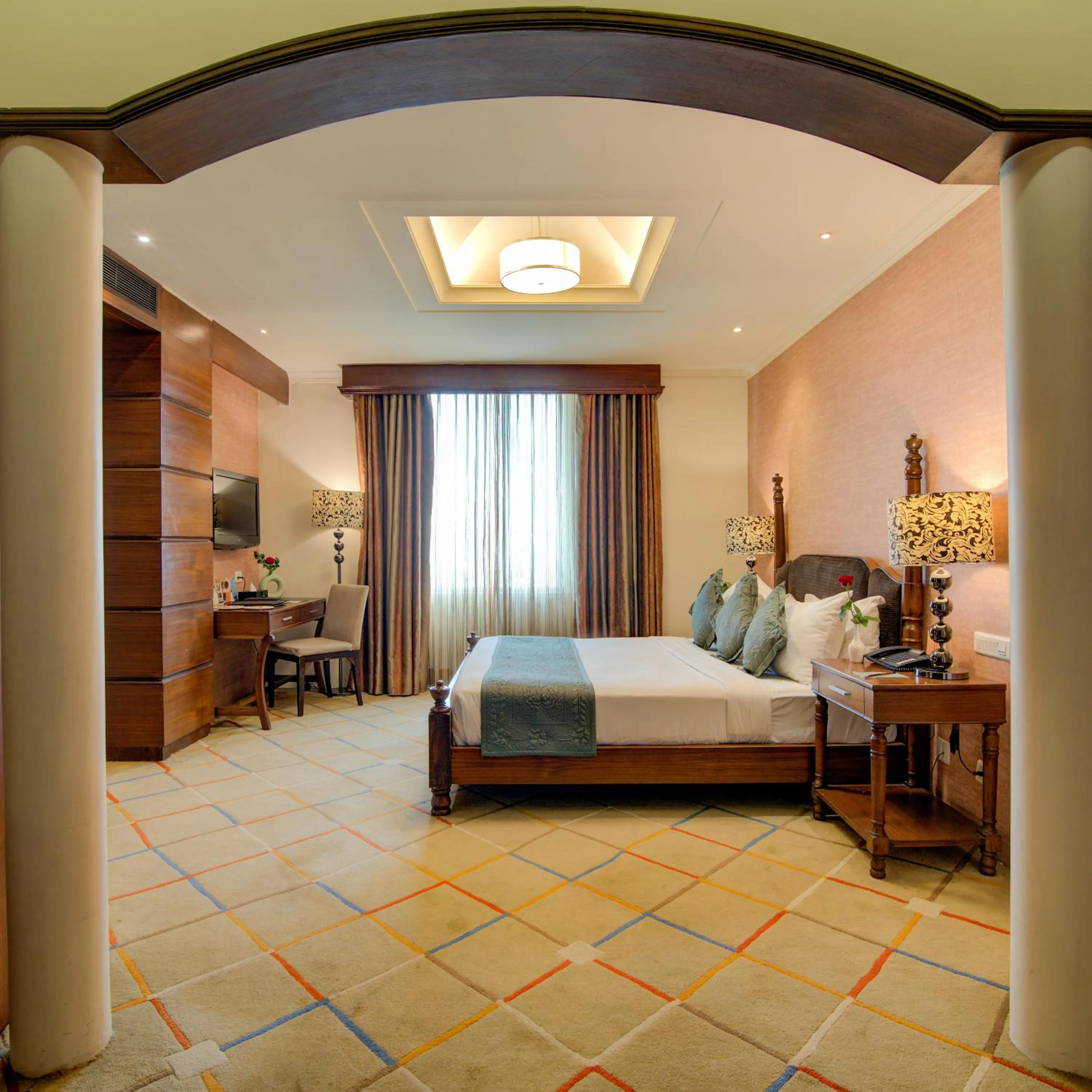 Photo of the whole room in Godwin Haridwar