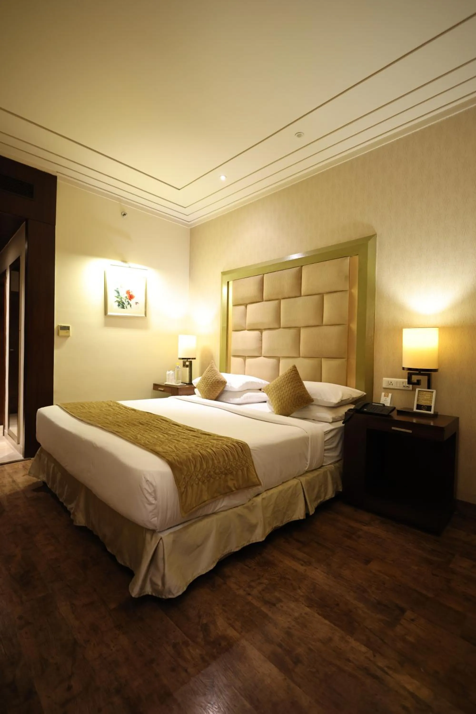 Bed in Godwin Meerut