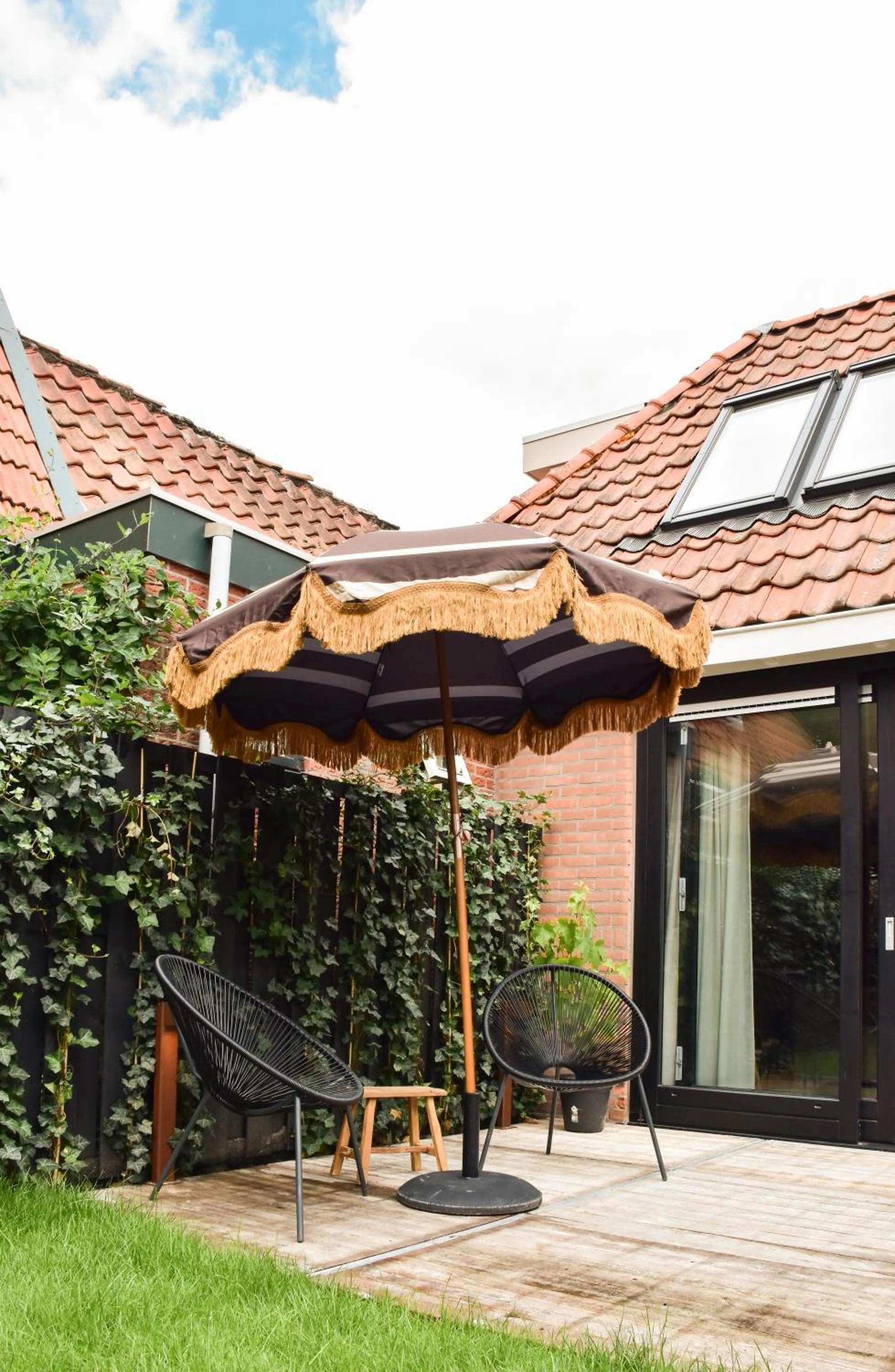 Garden in Van Heeckeren Apartments & Suites Nes