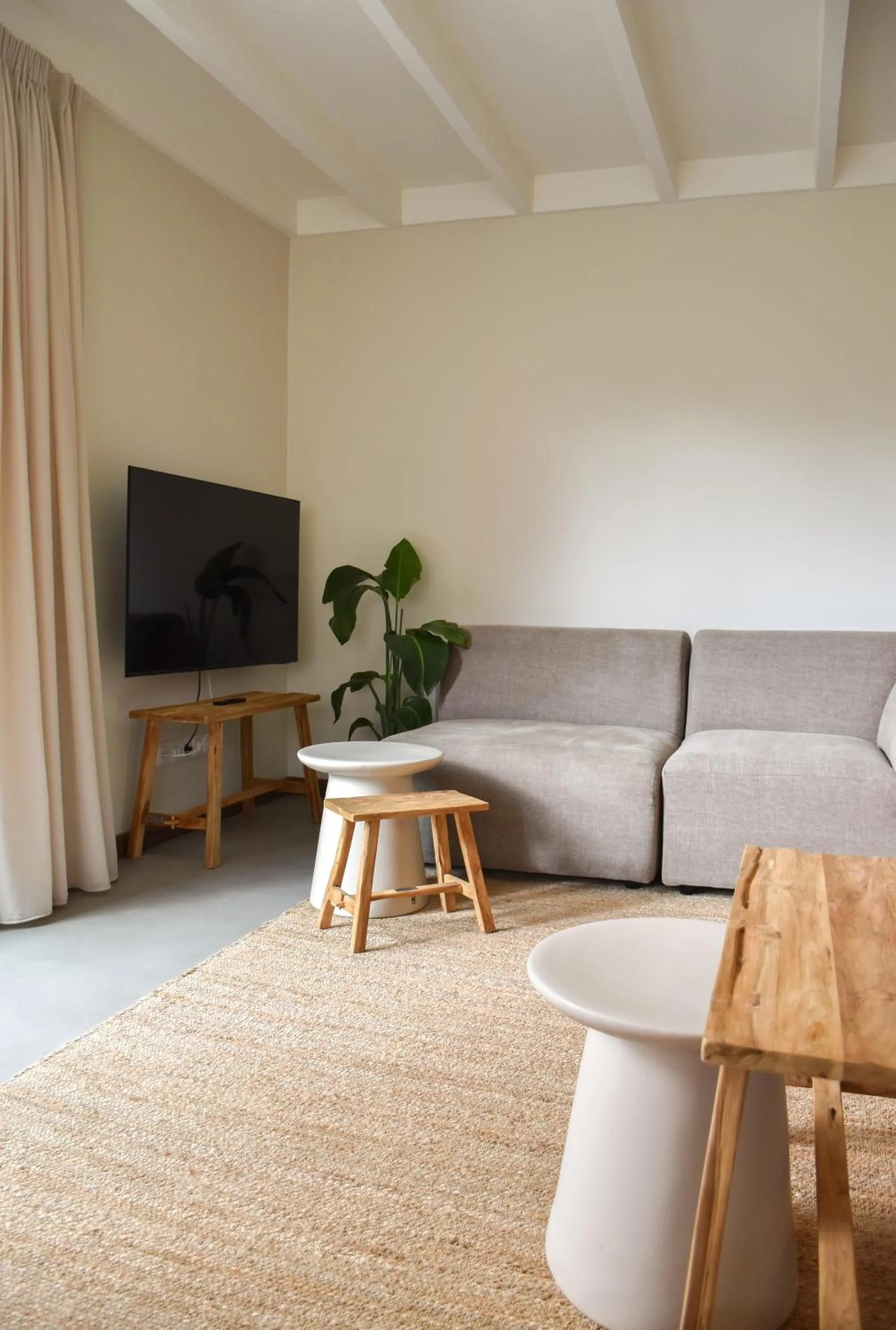 Seating area in Van Heeckeren Apartments & Suites Nes