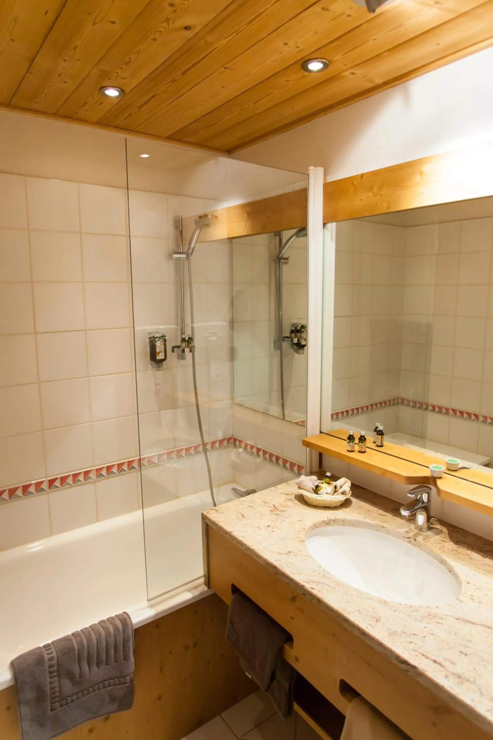 Bathroom in Le Calgary