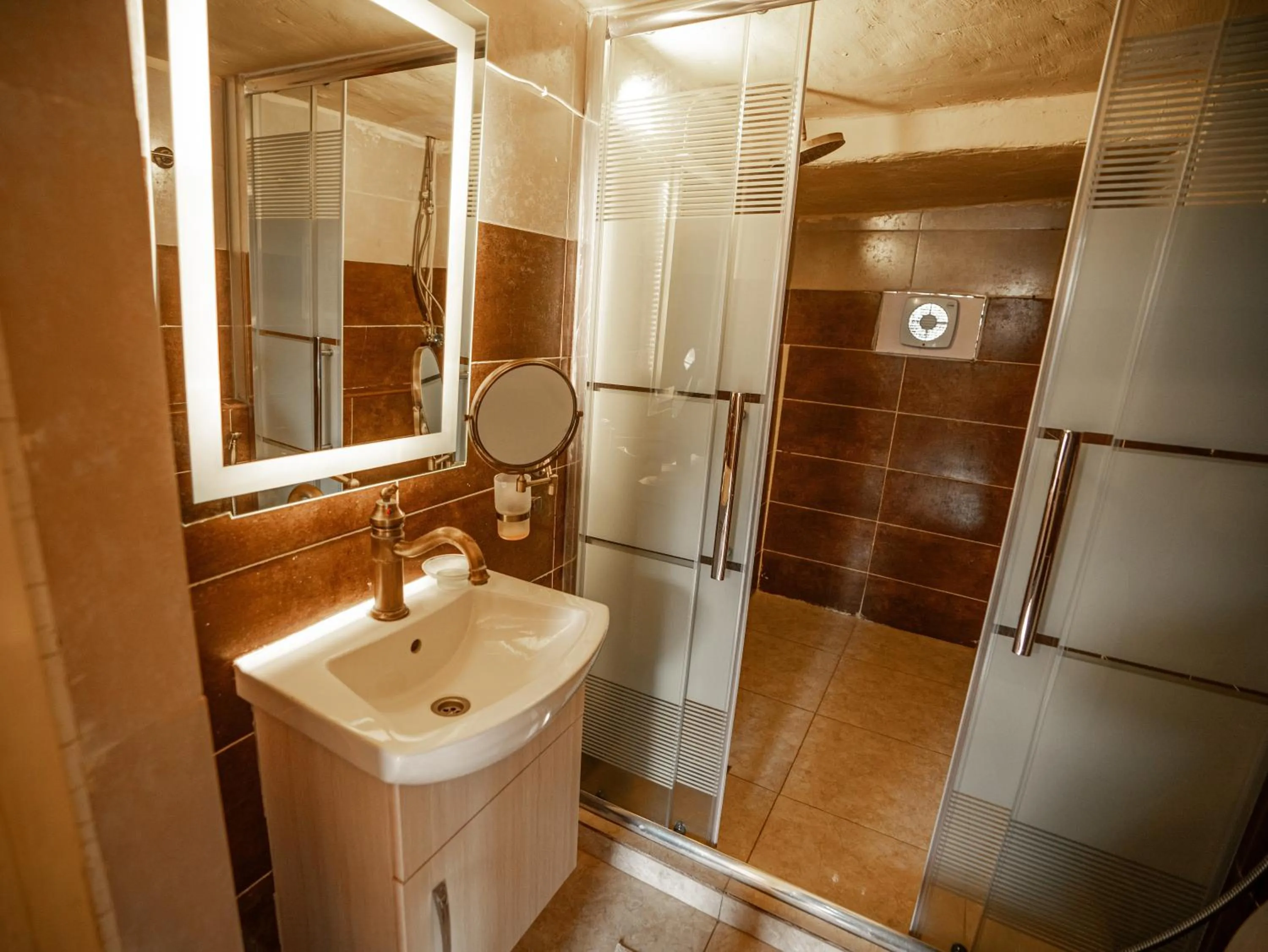 Bathroom in Jordan Heritage Madhafa