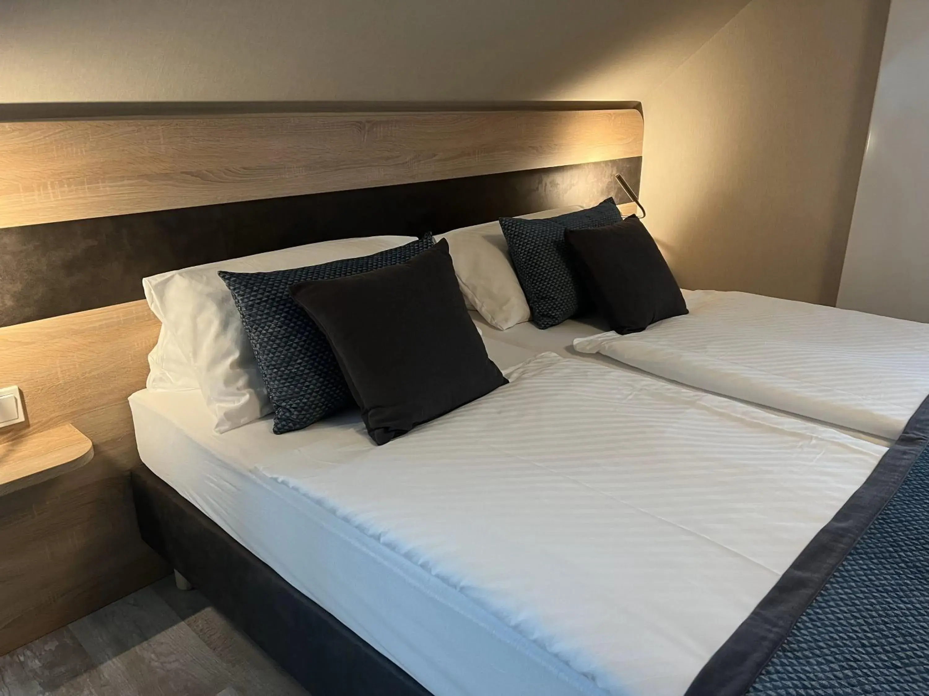 Deluxe Double Room in Aal-Kate Deluxe Double Room in Aal-Kate