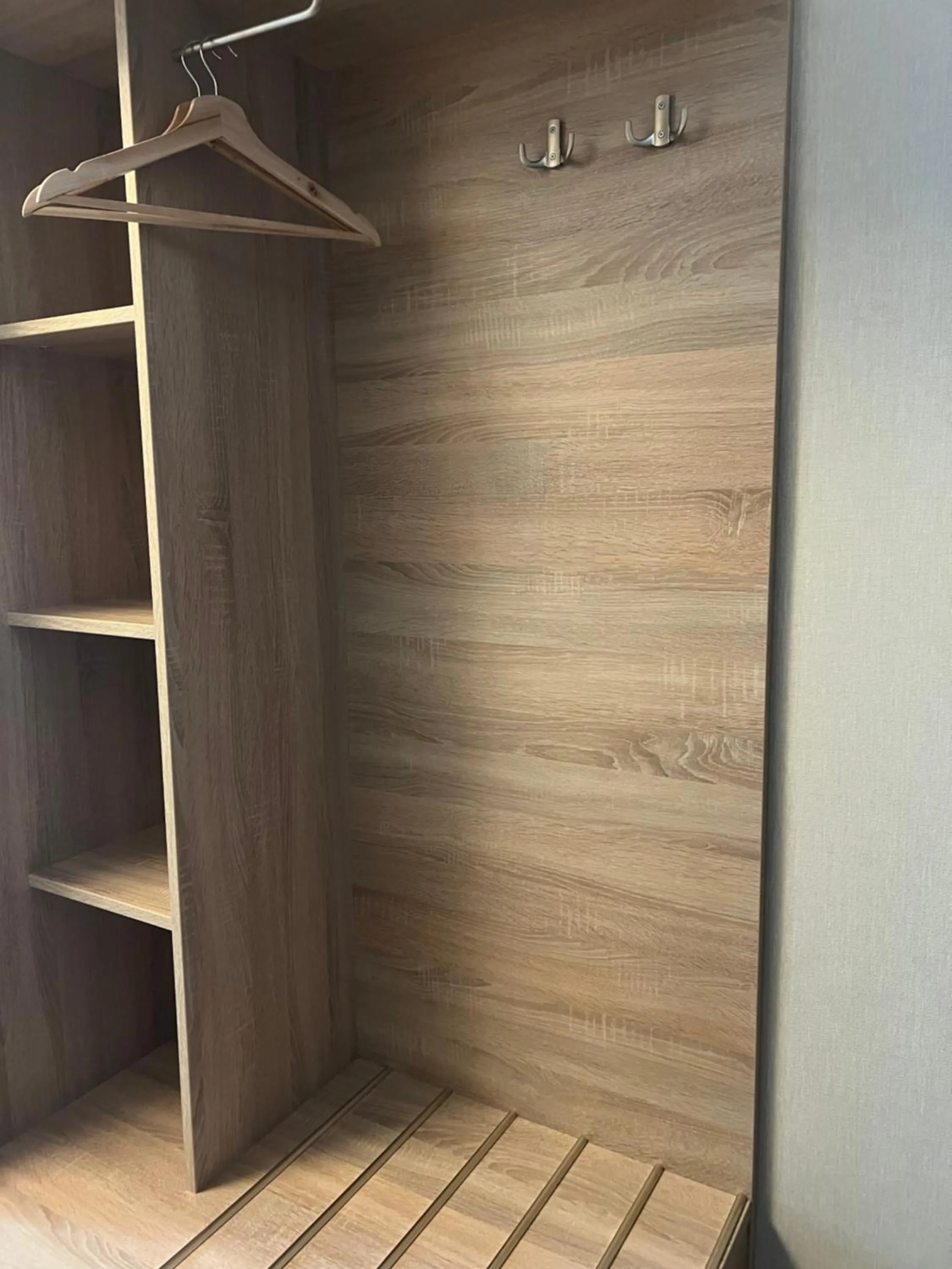 Photo of the whole room in Aal-Kate