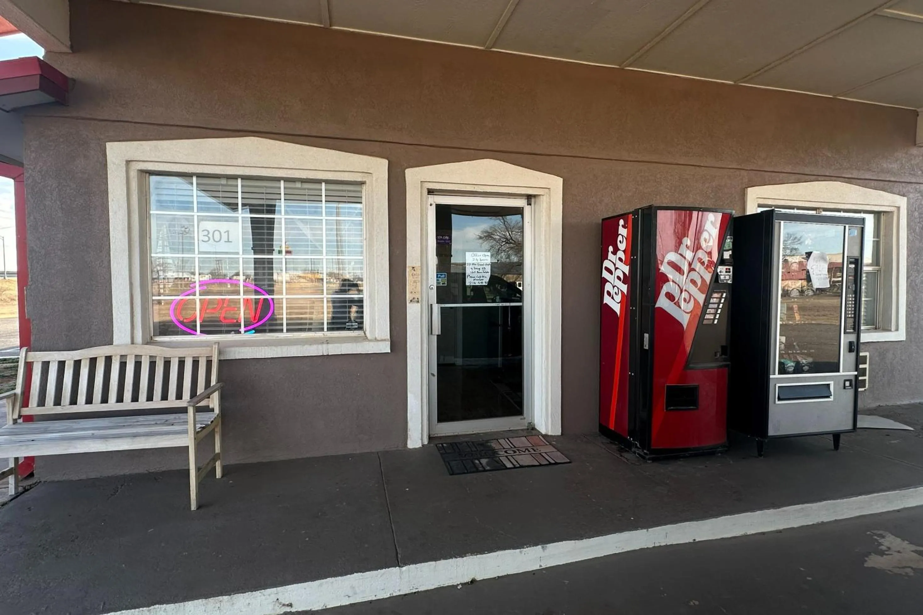 vending machine in HiWay Inn Express Elk City Route 66